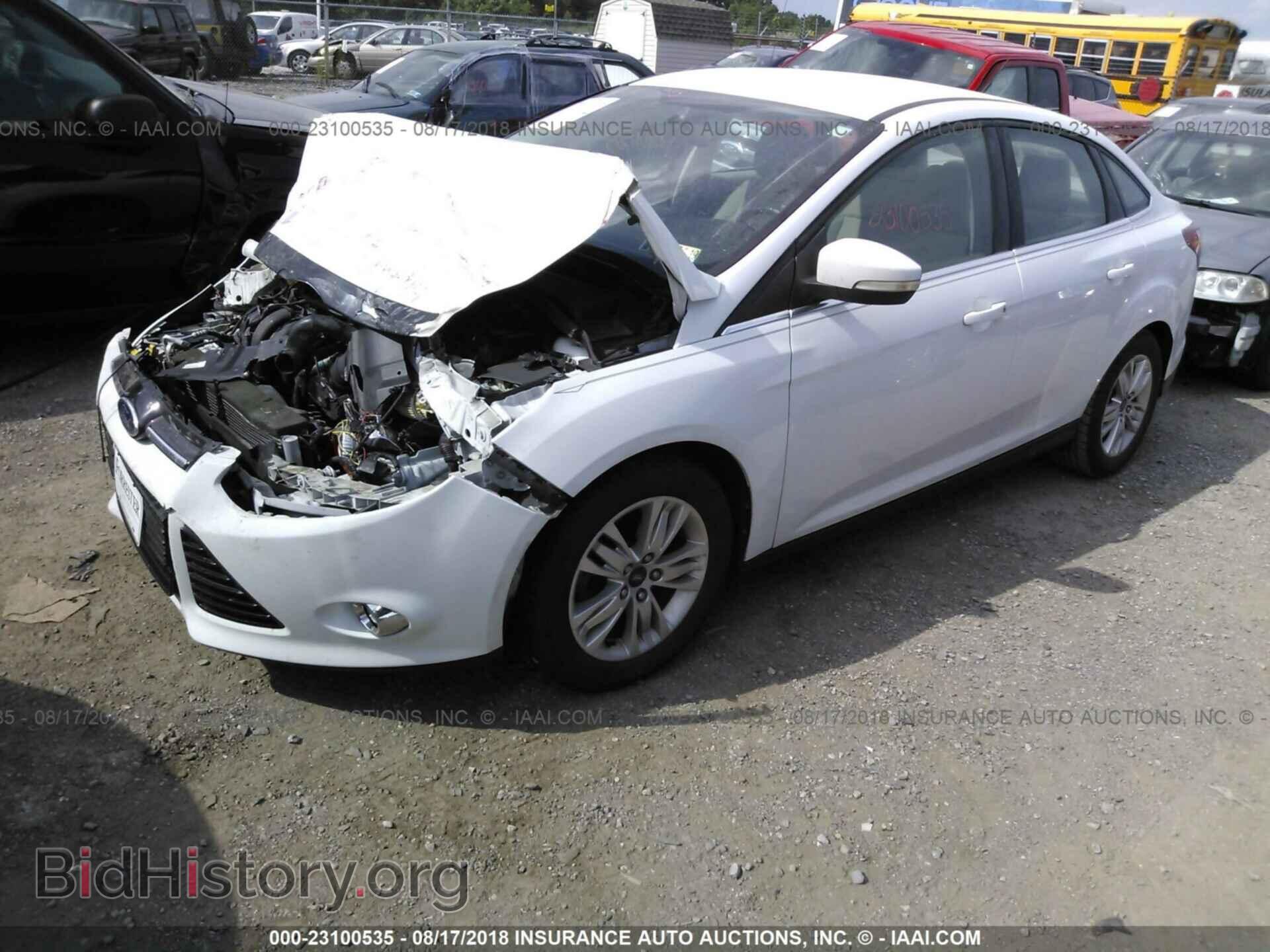2012 Ford Focus - VIN: 1FAHP3H20CL458264 - Фото 2