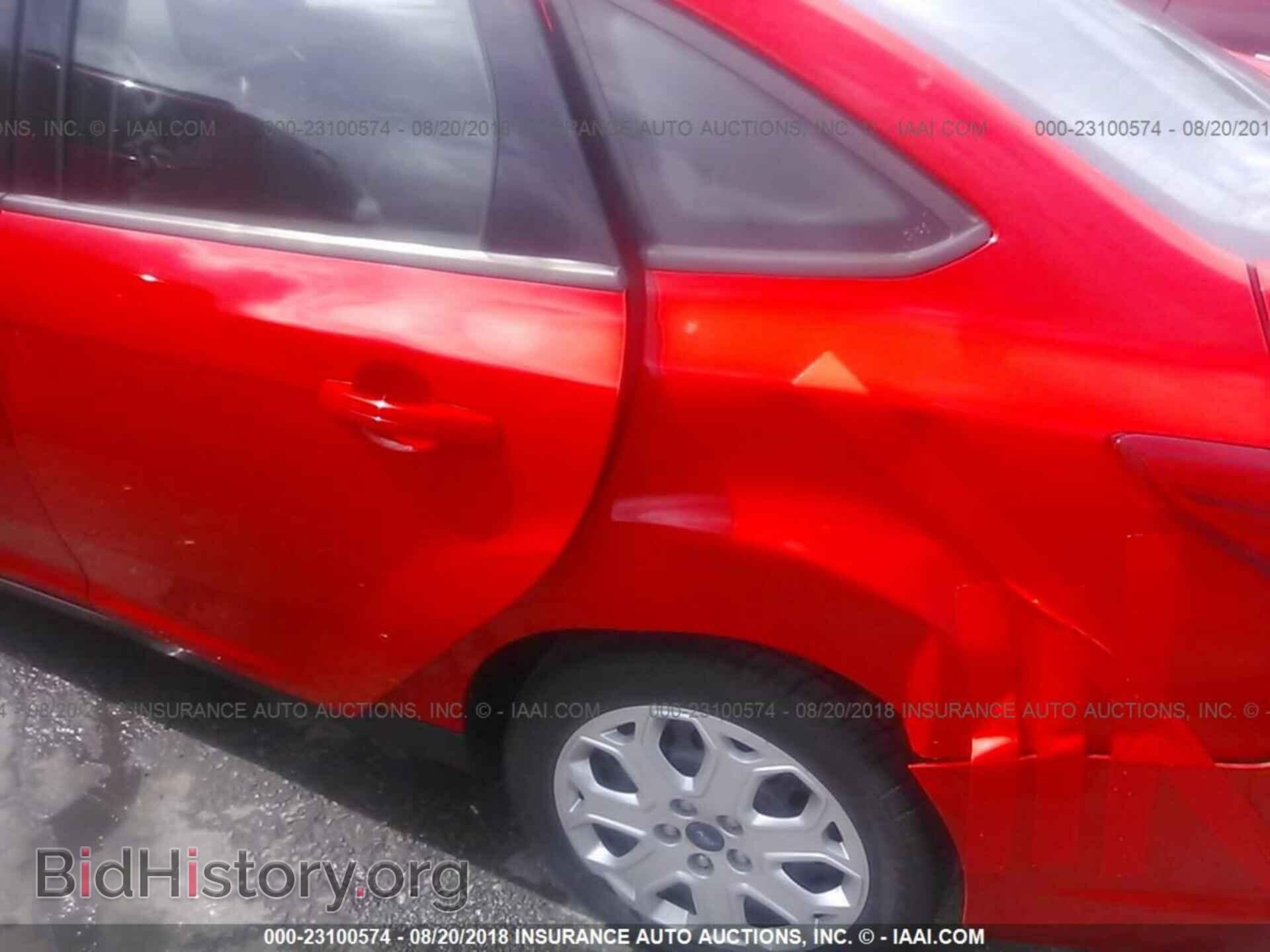 2012 Ford Focus - VIN: 1FAHP3F26CL112092 - Photo 6