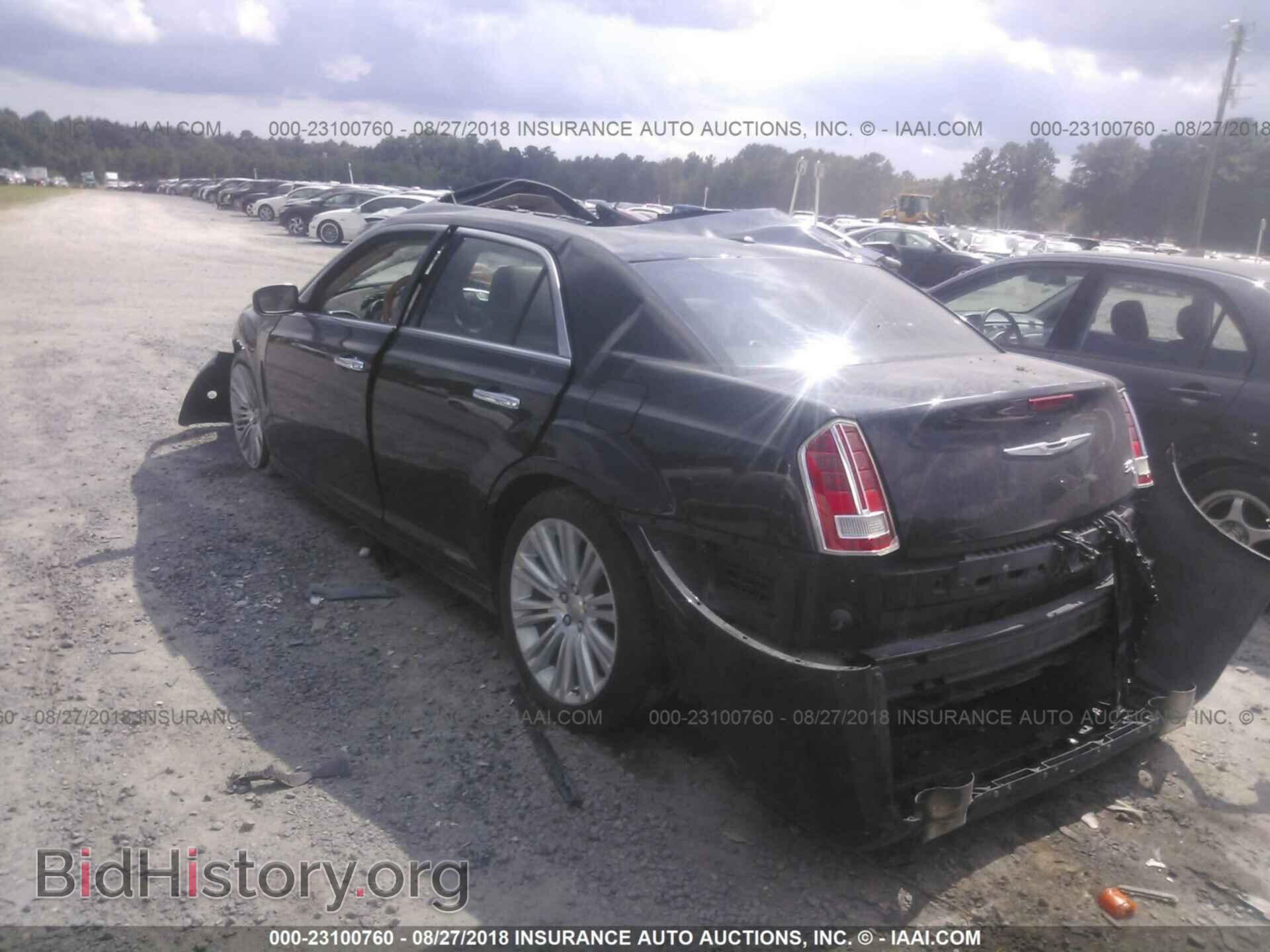 2012 Chrysler 300c - VIN: 2C3CCAET0CH148201 - Photo 3