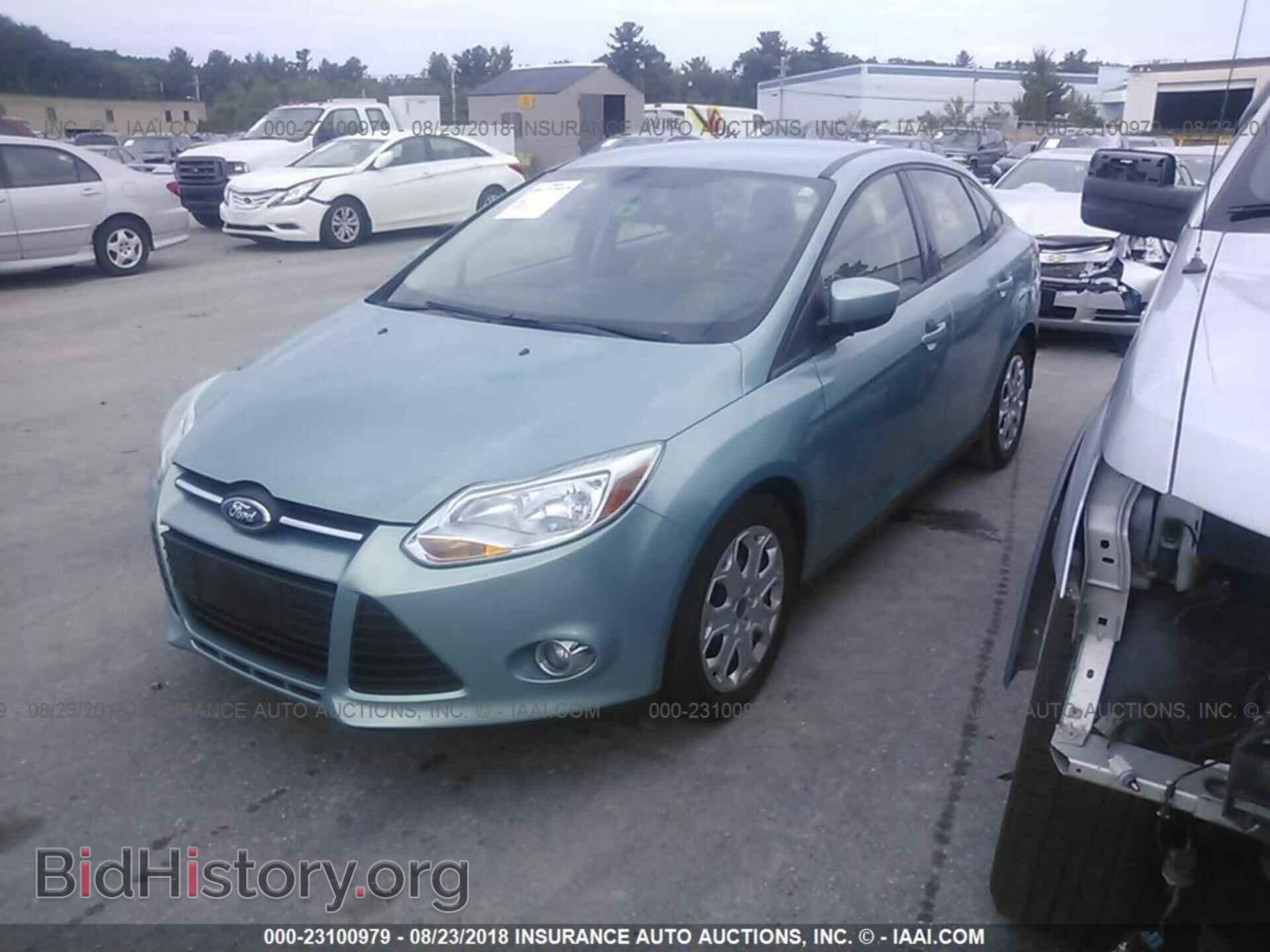 2012 Ford Focus - VIN: 1FAHP3F21CL269576 - Фото 2