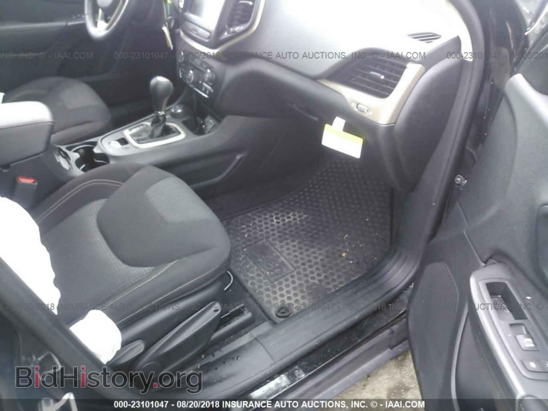2017 JEEP CHEROKEE - VIN: 1C4PJMCS3HW545568 - Photo 5