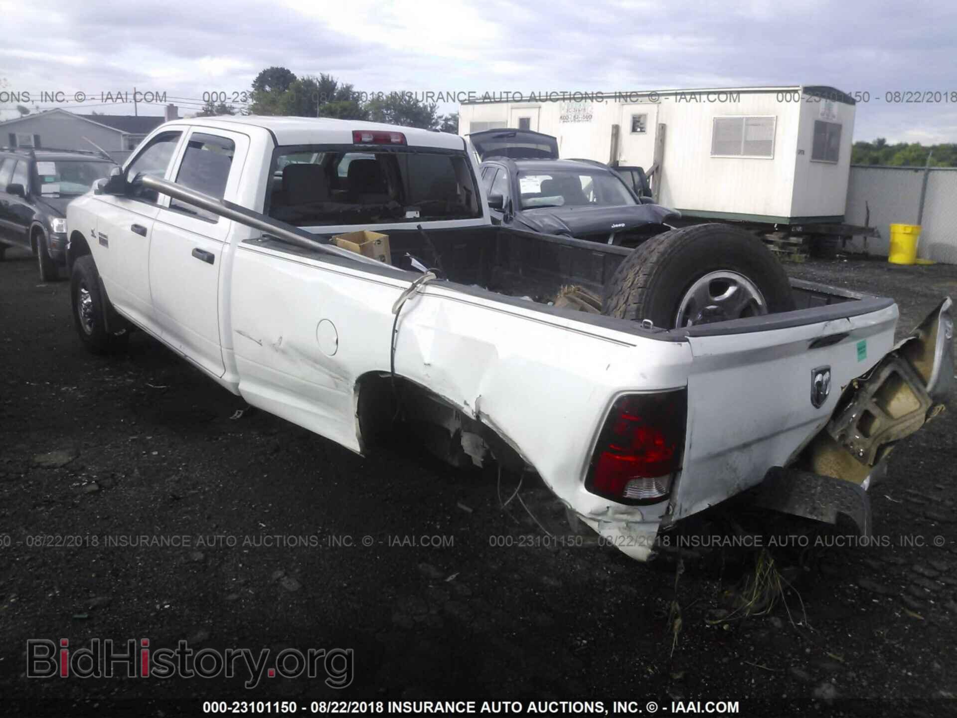 2011 Dodge Ram 3500 - VIN: 3D73Y3CLXBG578026 - Фото 3