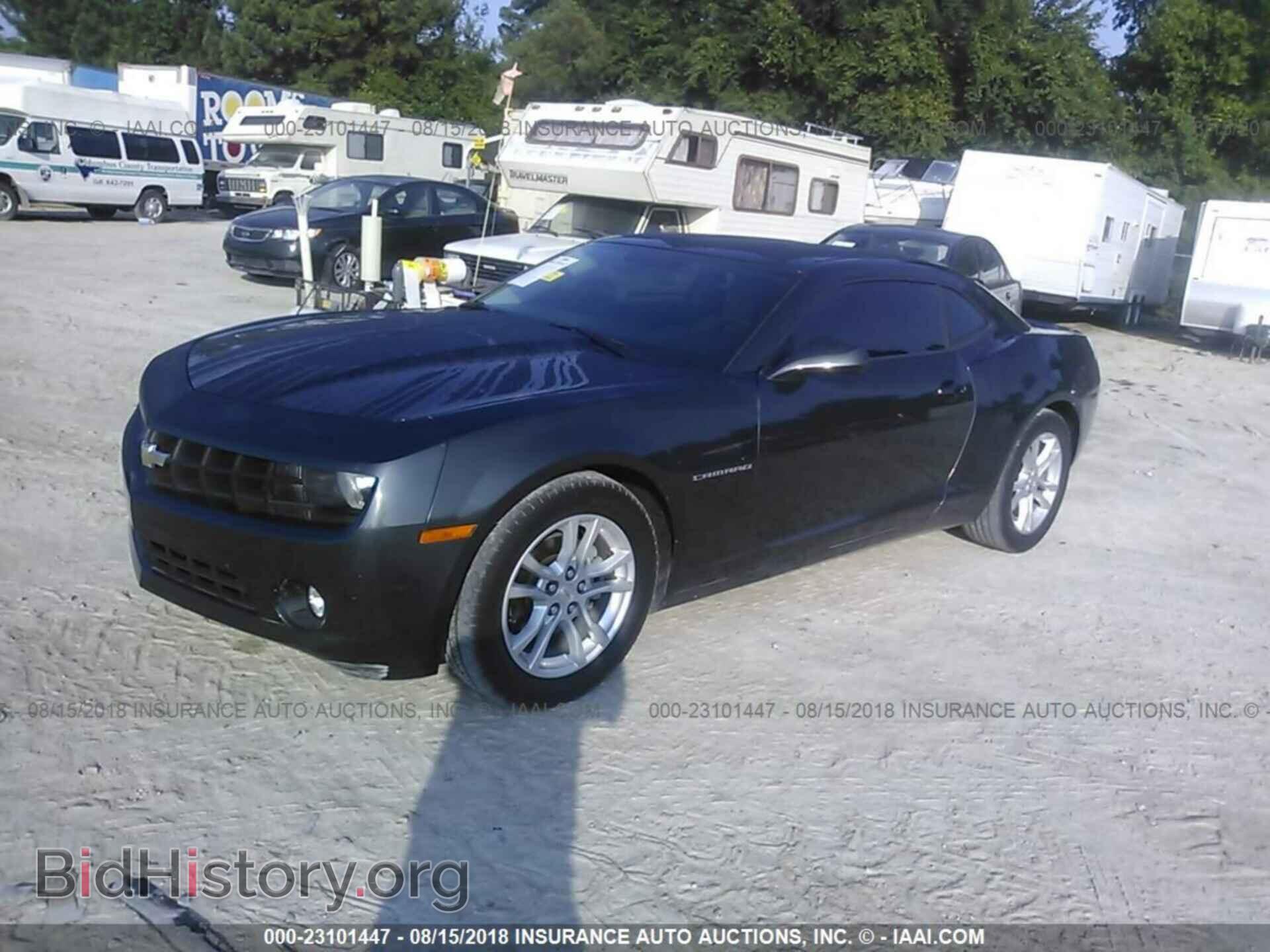 2013 Chevrolet Camaro - VIN: 2G1FB1E39D9119182 - Фото 2