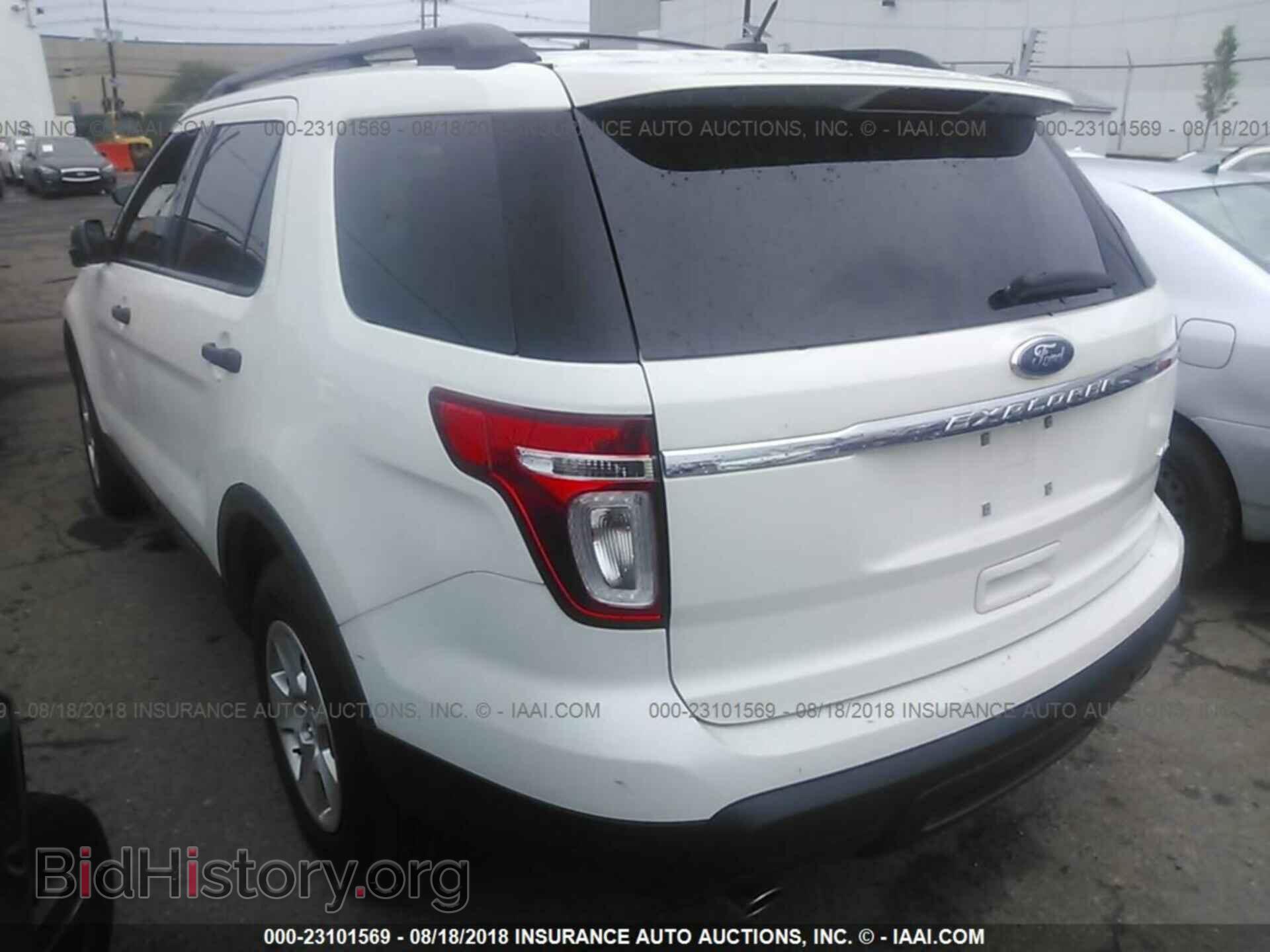 2011 Ford Explorer - VIN: 1FMHK8B85BGA61638 - Фото 3