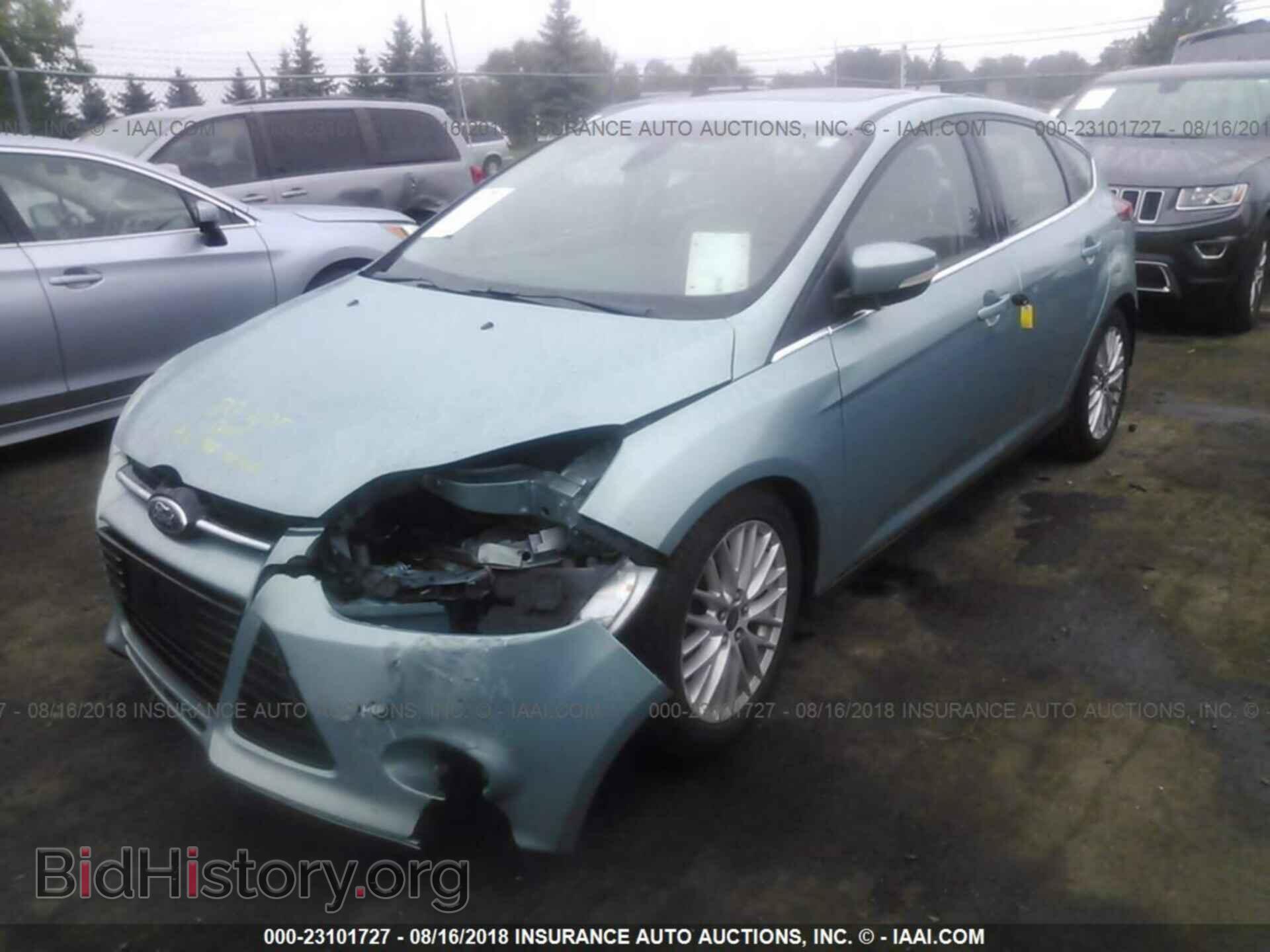 2012 Ford Focus - VIN: 1FAHP3M20CL373110 - Фото 2
