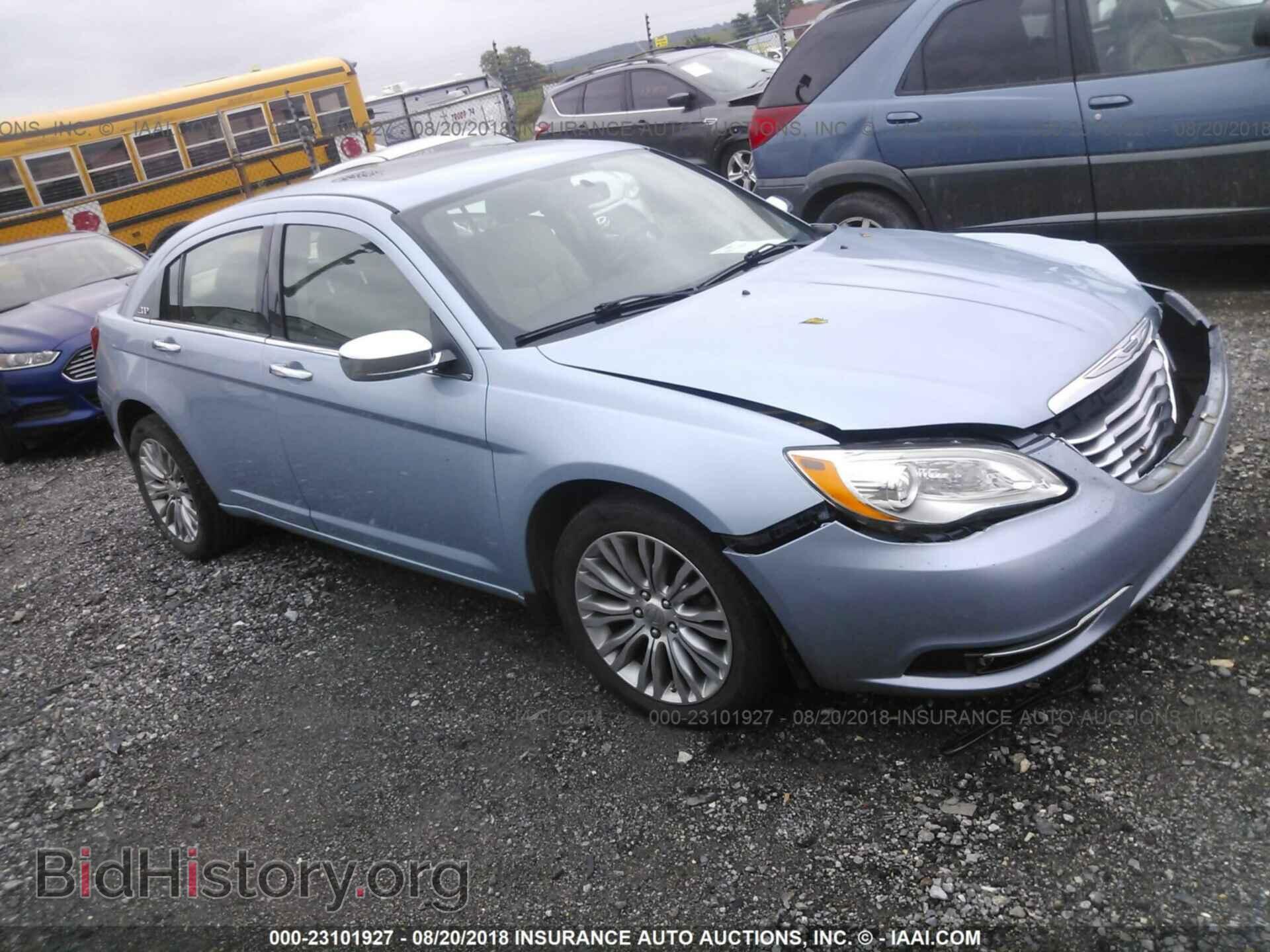 Photo 1C3CCBCG2DN524787 - Chrysler 200 2013