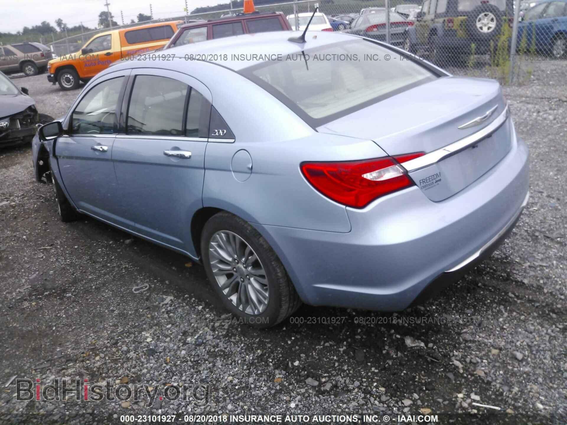 2013 Chrysler 200 - VIN: 1C3CCBCG2DN524787 - Photo 3