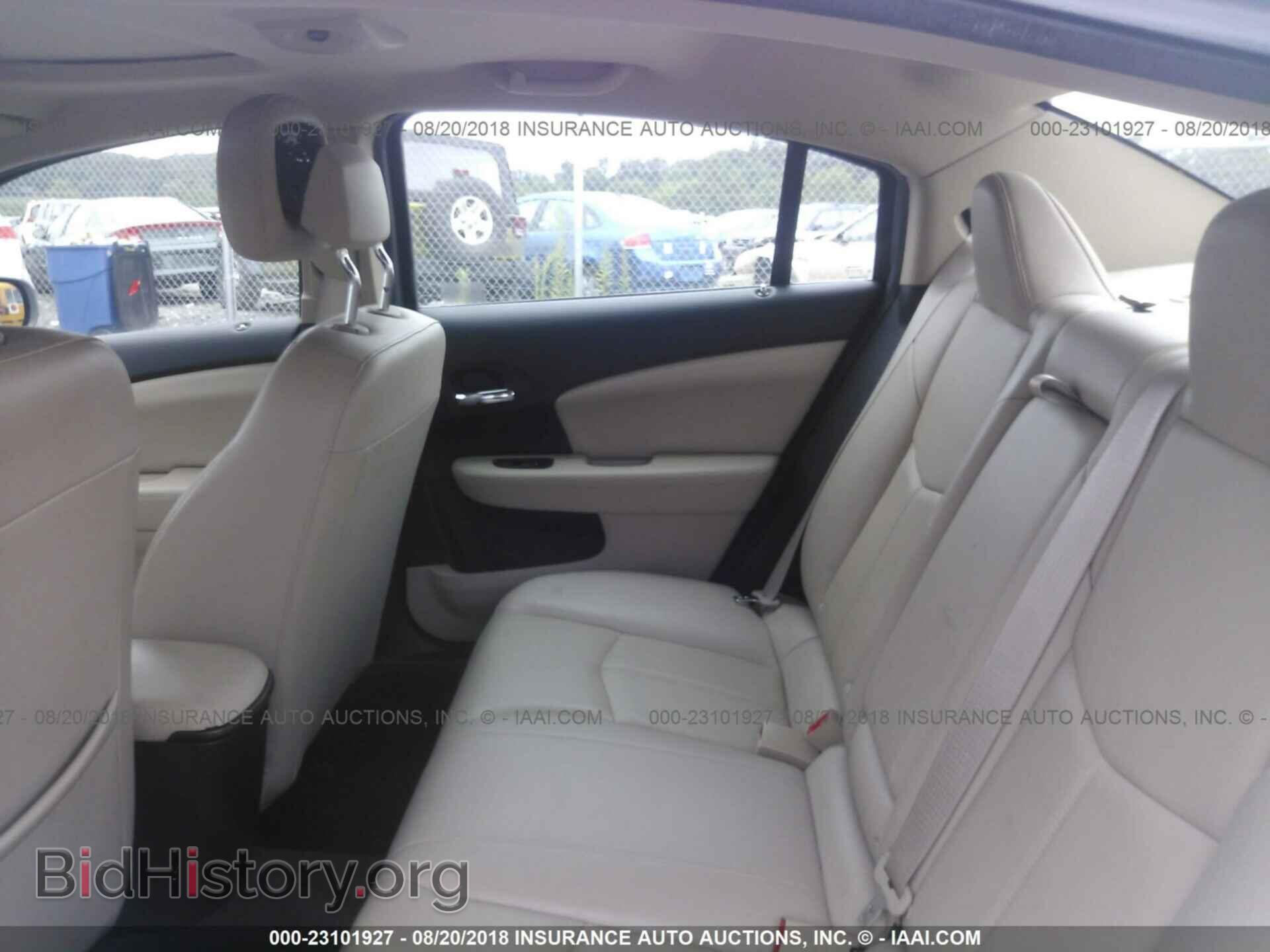 2013 Chrysler 200 - VIN: 1C3CCBCG2DN524787 - Photo 8