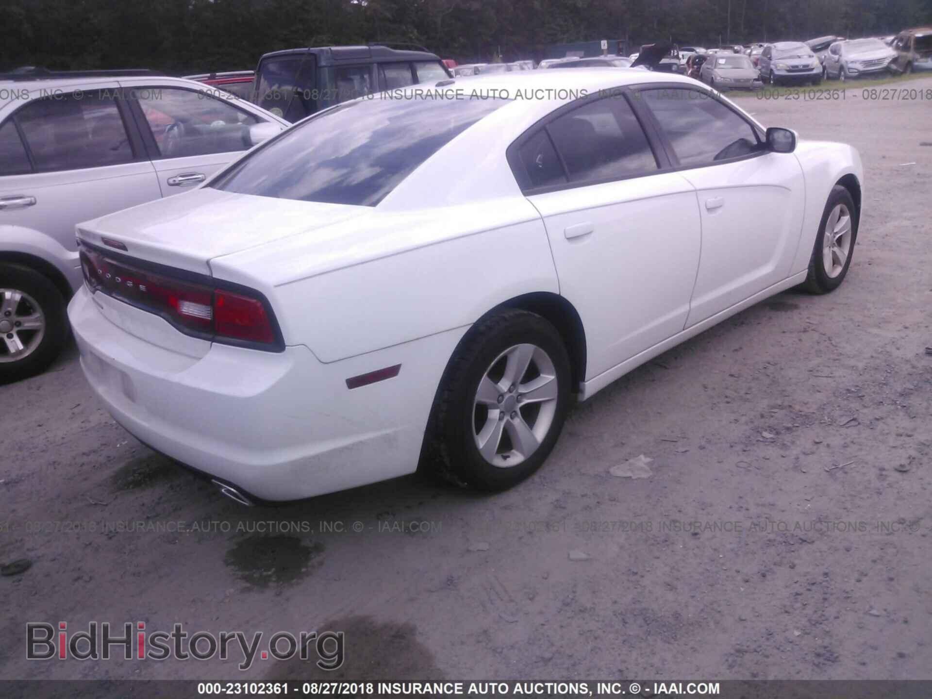 2011 Dodge Charger - VIN: 2B3CL3CGXBH563880 - Фото 4