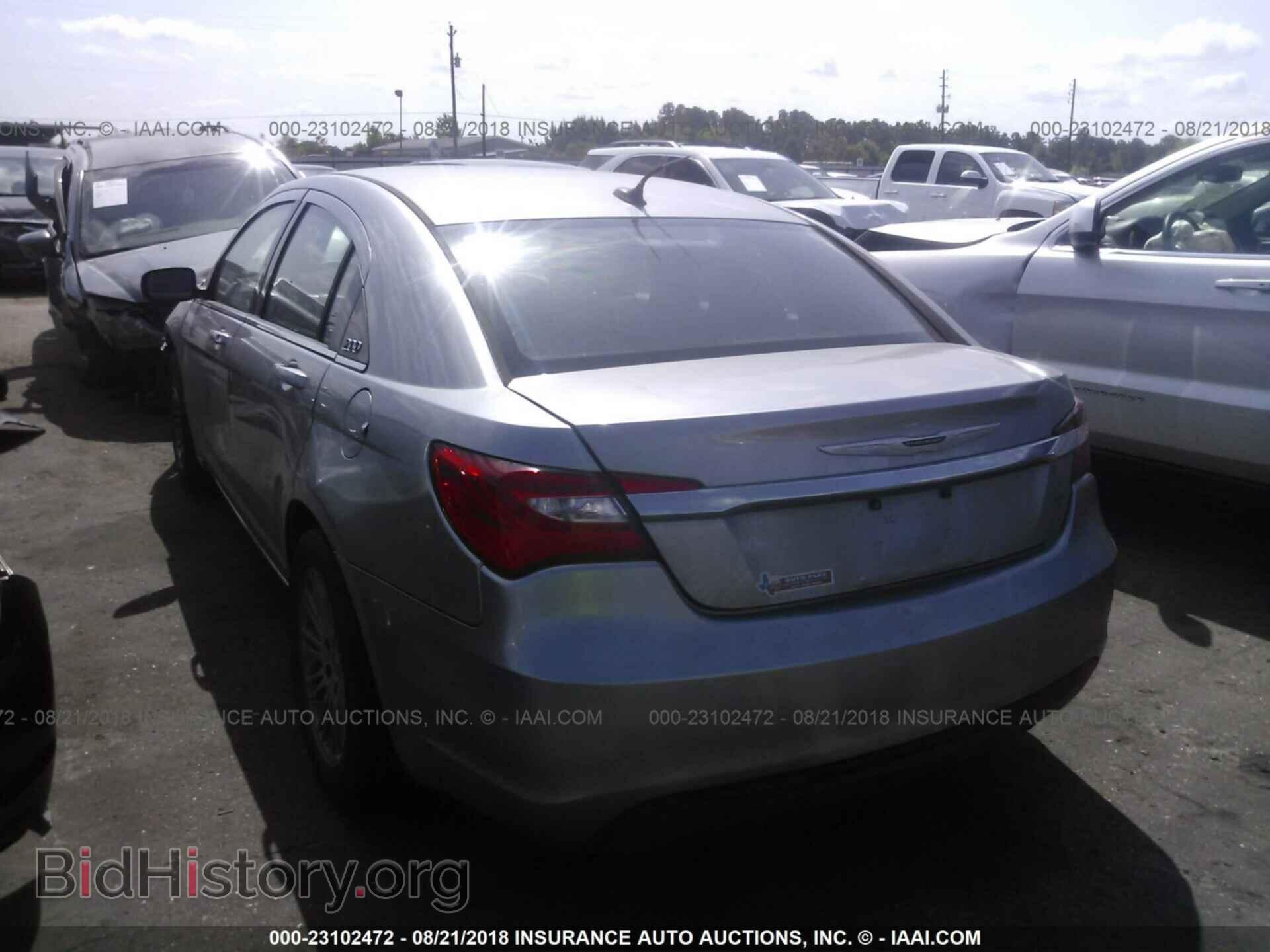 2013 Chrysler 200 - VIN: 1C3CCBBB8DN542636 - Photo 3