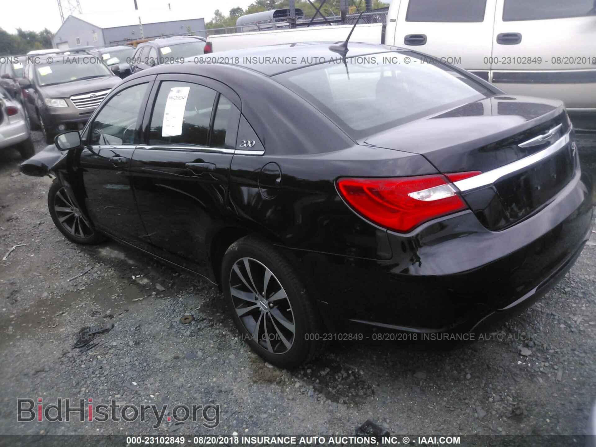 2013 Chrysler 200 - VIN: 1C3CCBBG2DN738096 - Photo 3
