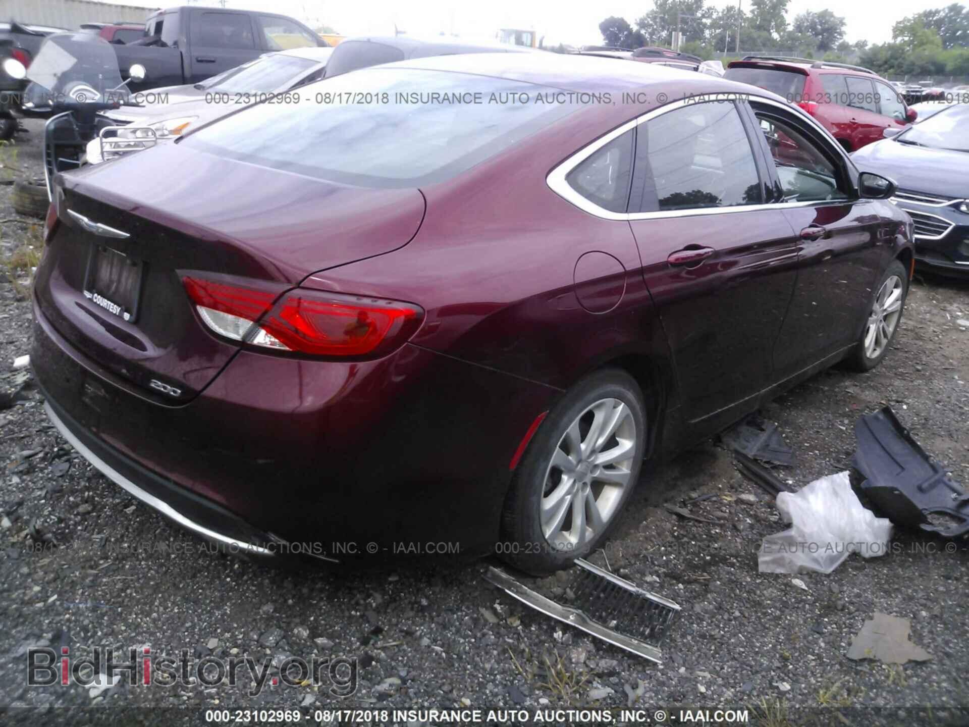 2015 Chrysler 200 - VIN: 1C3CCCAB4FN580701 - Photo 4