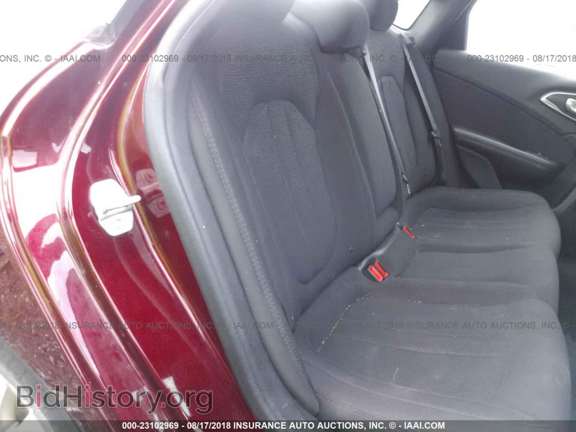2015 Chrysler 200 - VIN: 1C3CCCAB4FN580701 - Photo 8