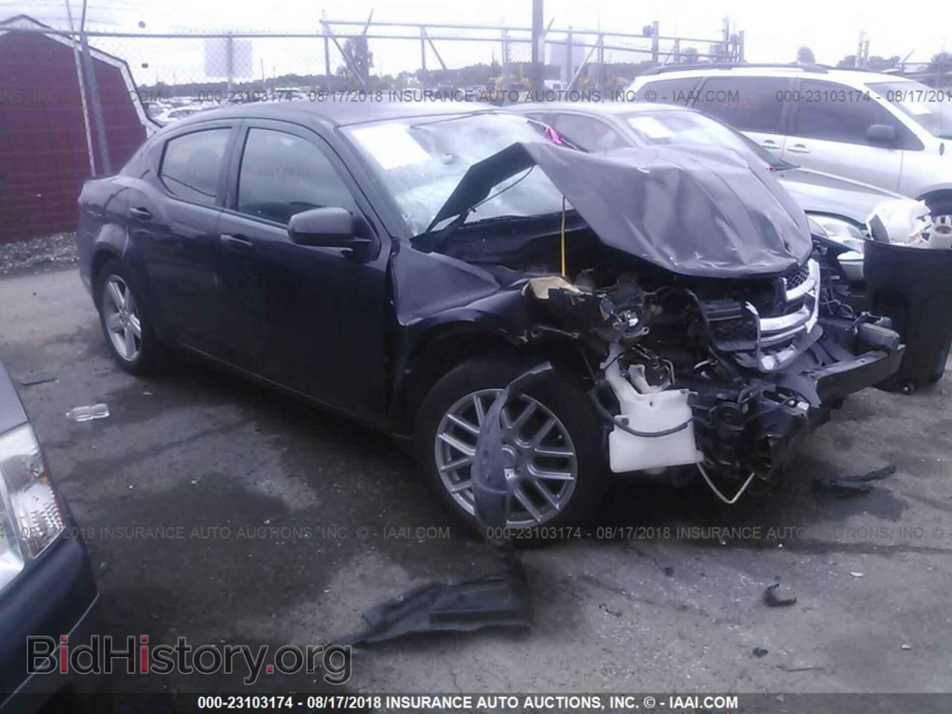 Photo 1B3BD1FB7BN559256 - Dodge Avenger 2011