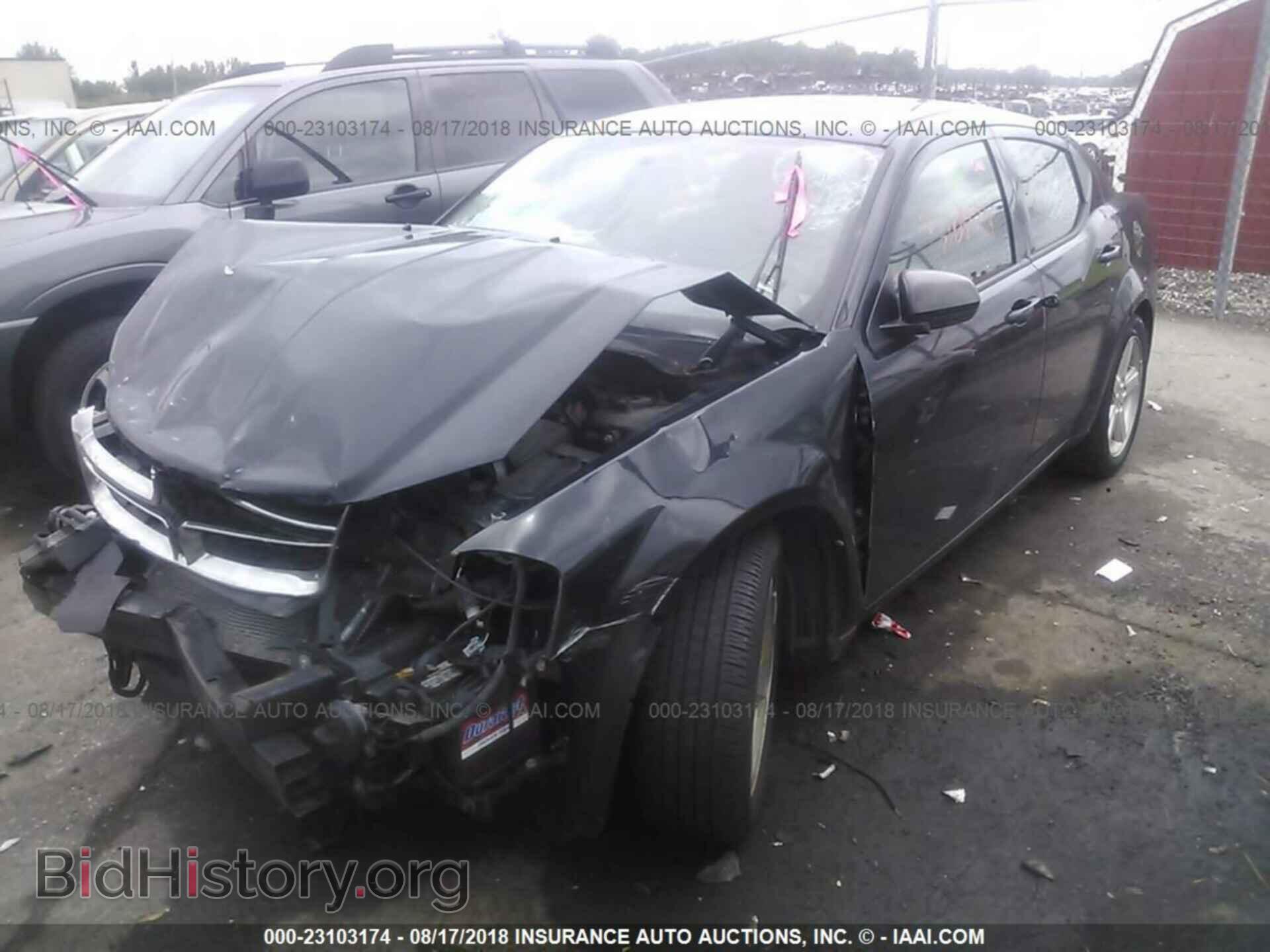 2011 Dodge Avenger - VIN: 1B3BD1FB7BN559256 - Photo 2