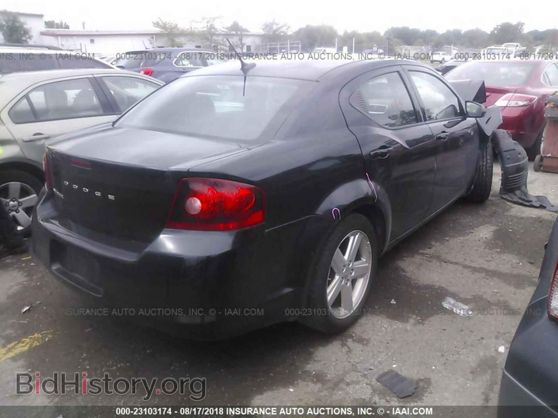 2011 Dodge Avenger - VIN: 1B3BD1FB7BN559256 - Photo 4