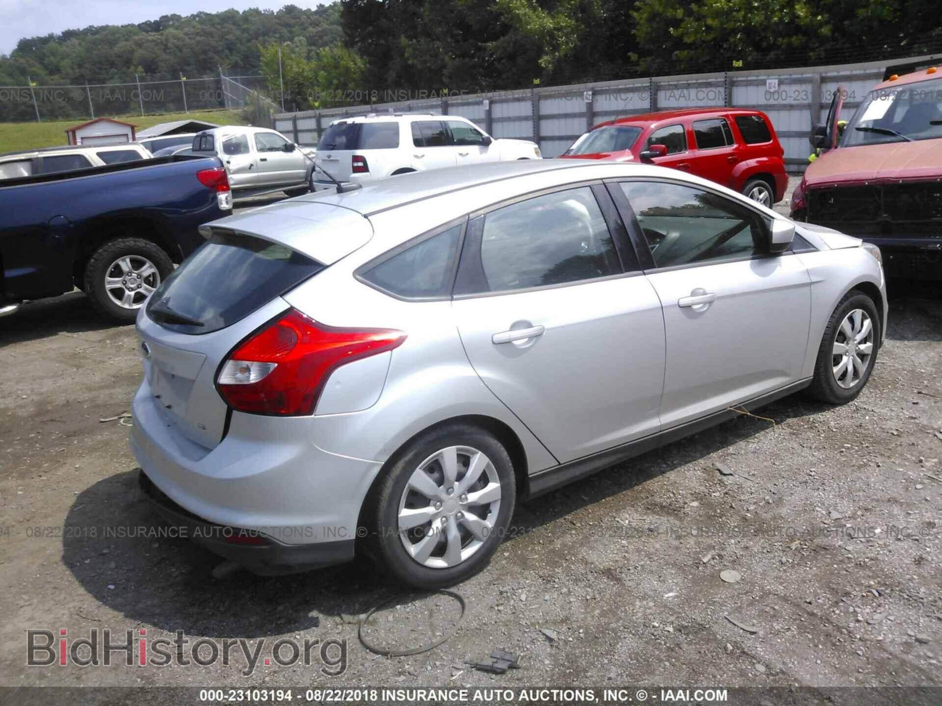 2012 Ford Focus - VIN: 1FAHP3K21CL453695 - Фото 4
