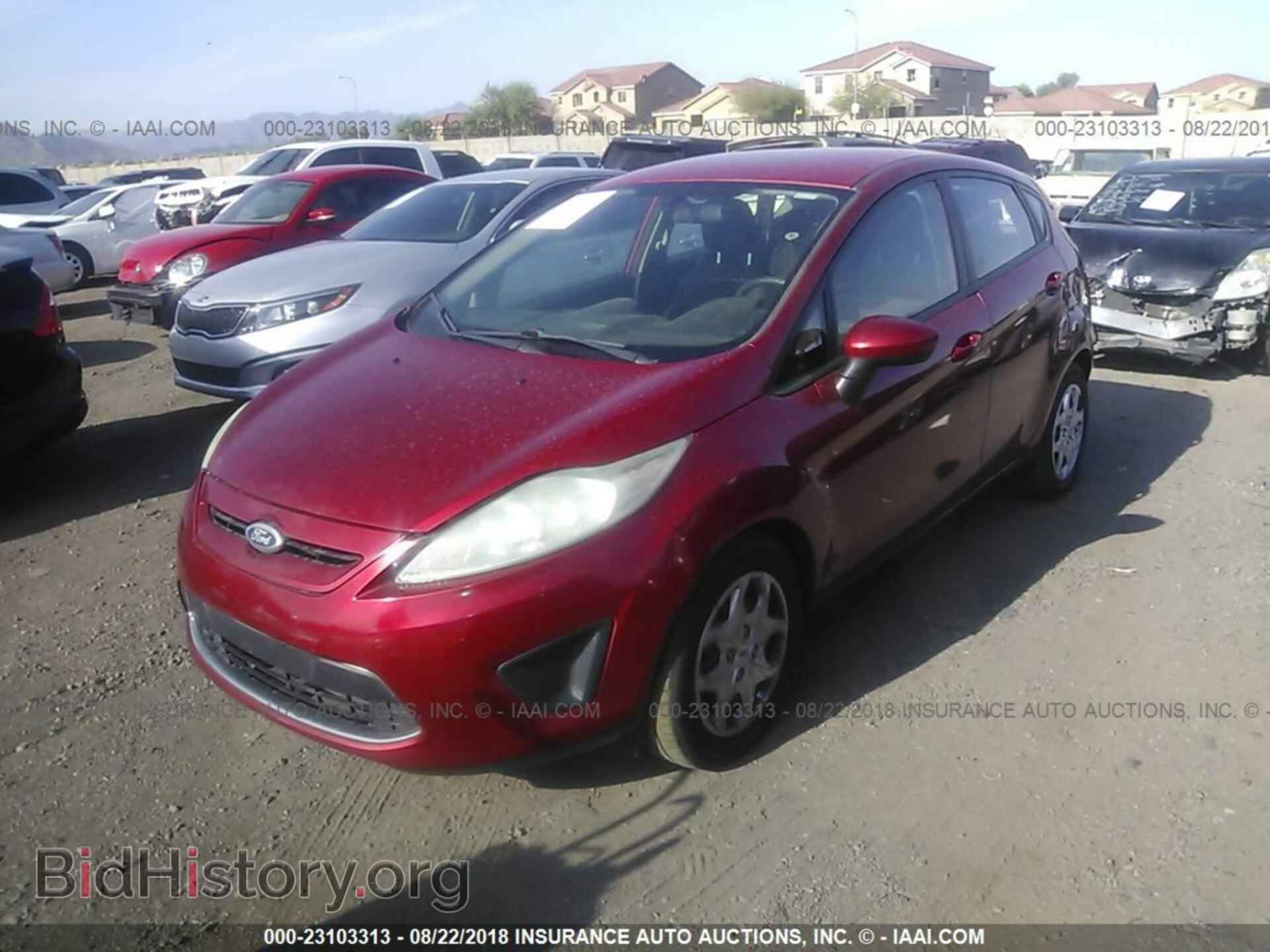 2011 Ford Fiesta - VIN: 3FADP4EJ6BM176417 - Фото 2