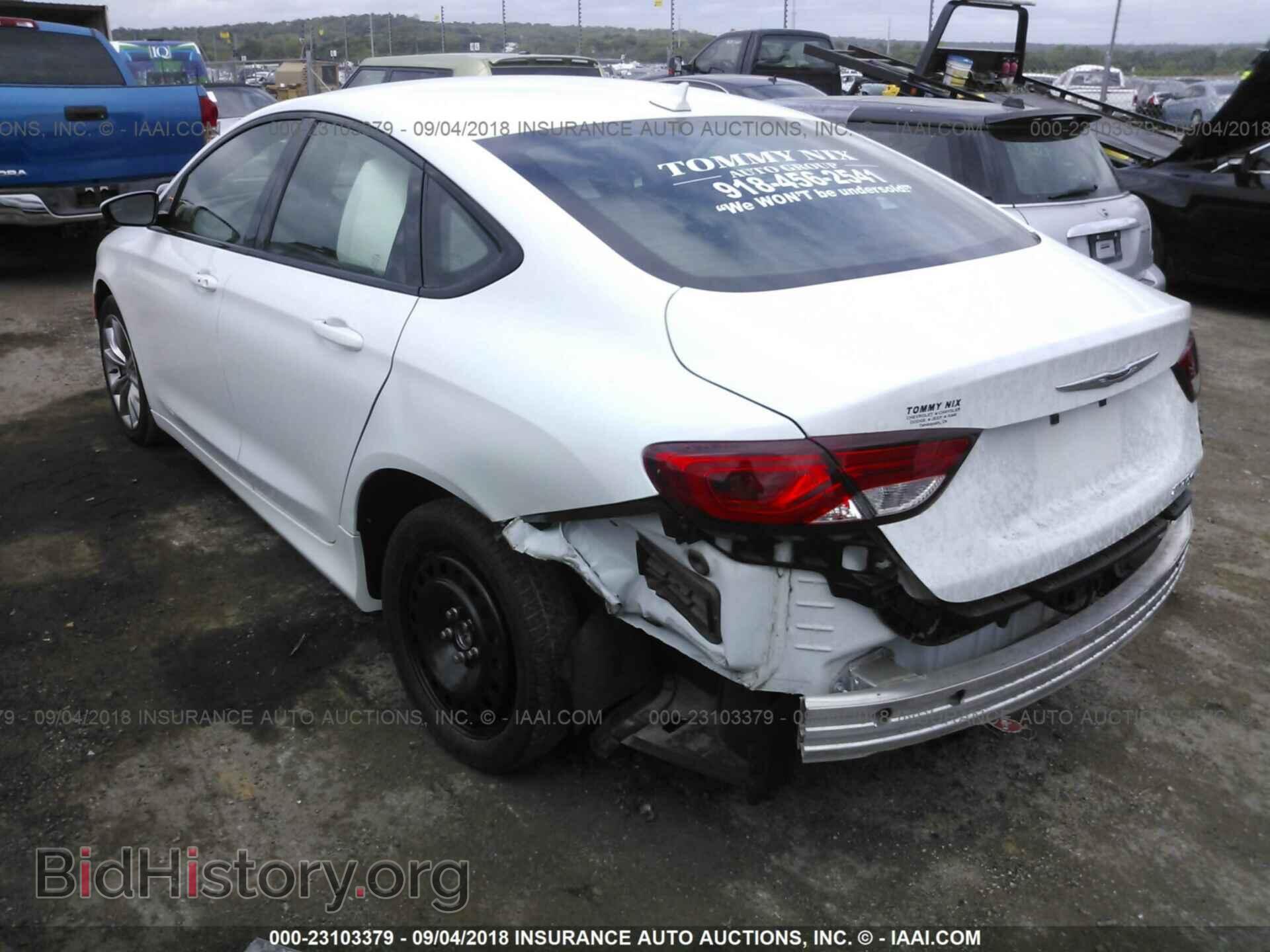 2015 Chrysler 200 - VIN: 1C3CCCBG1FN714400 - Фото 3