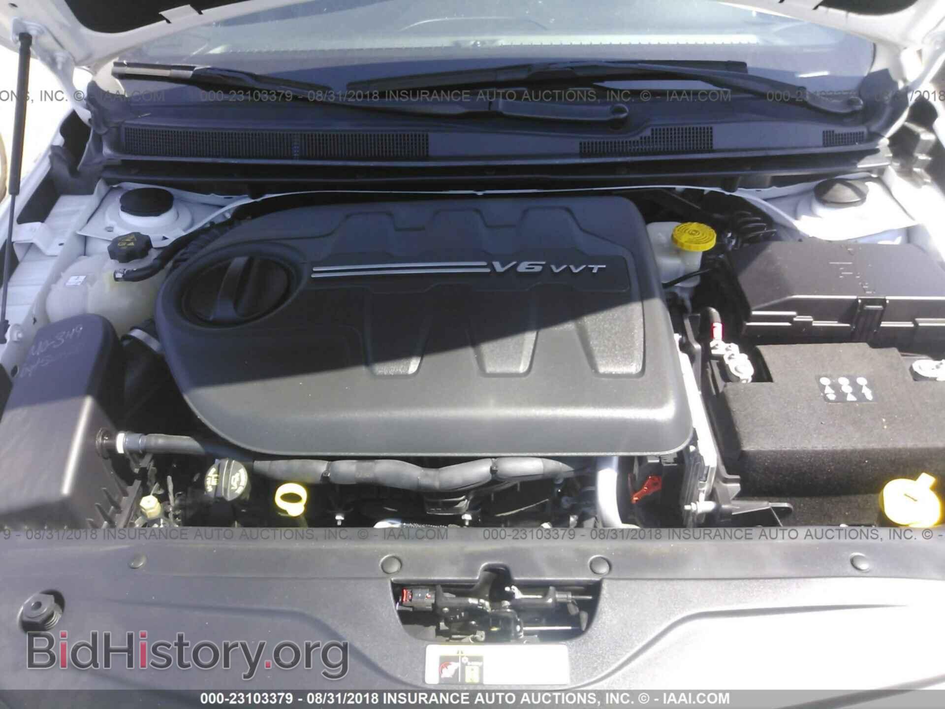 2015 Chrysler 200 - VIN: 1C3CCCBG1FN714400 - Фото 10