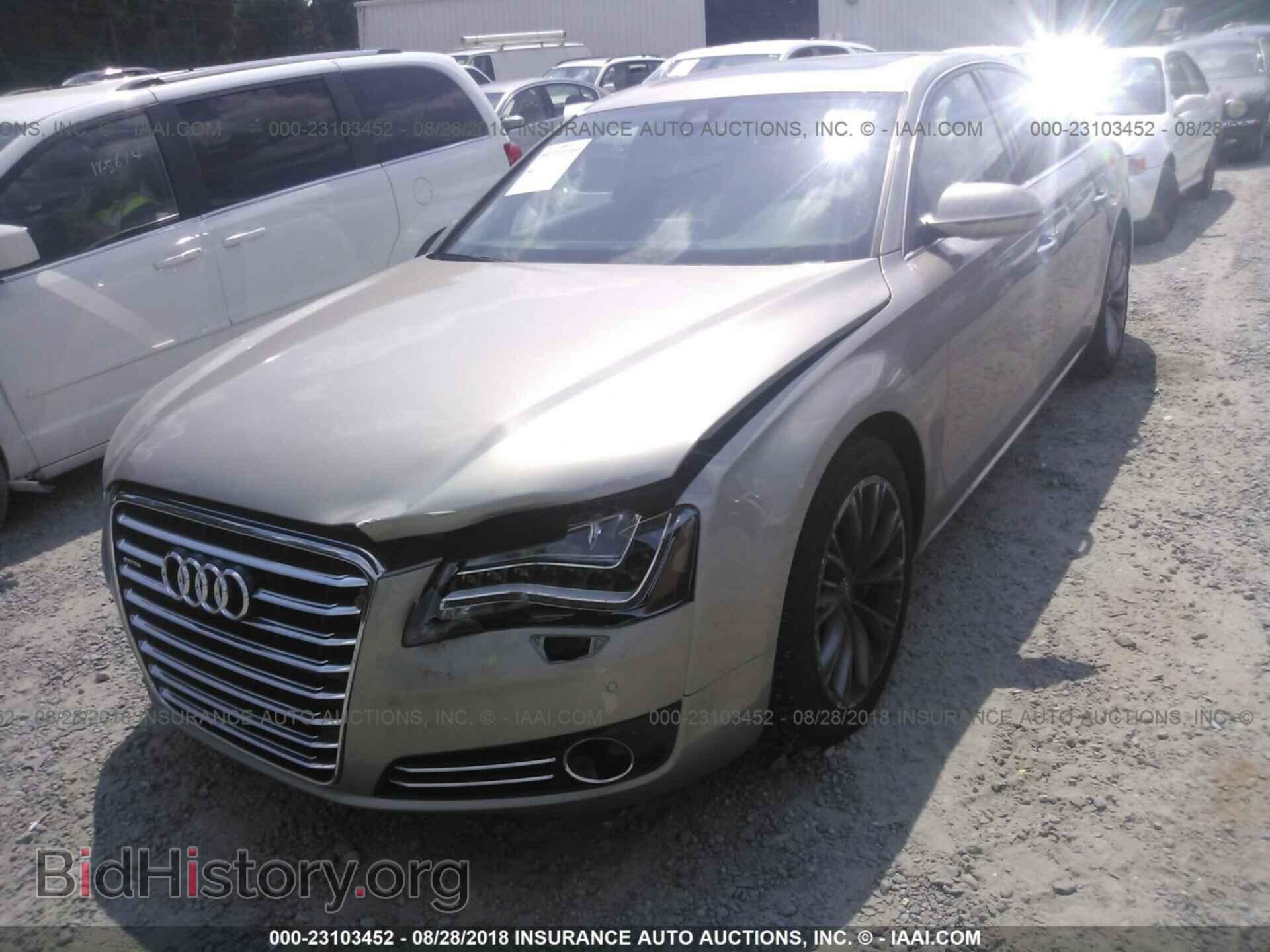 2012 Audi A8 - VIN: WAUAVAFD1CN012183 - Фото 2