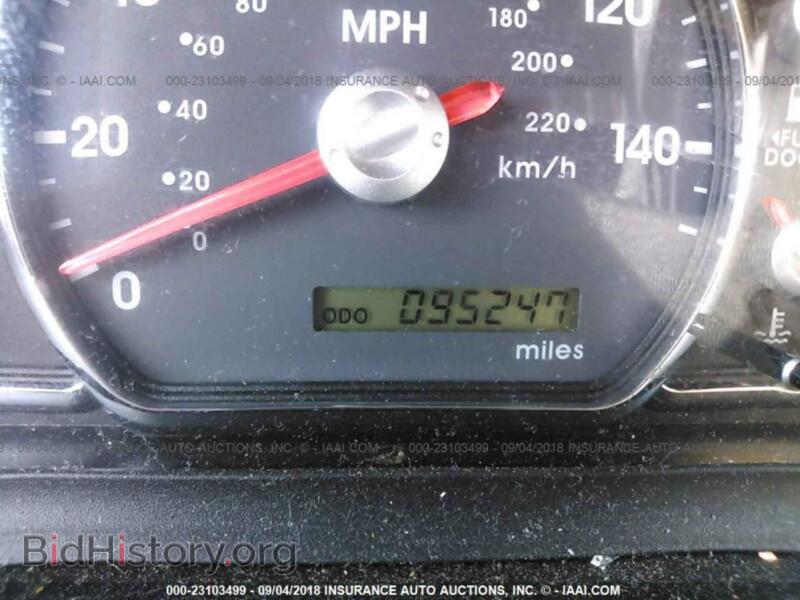2011 Mitsubishi GALANT (VIN 4A32B3FF6BE016481) — photo 7 of 10