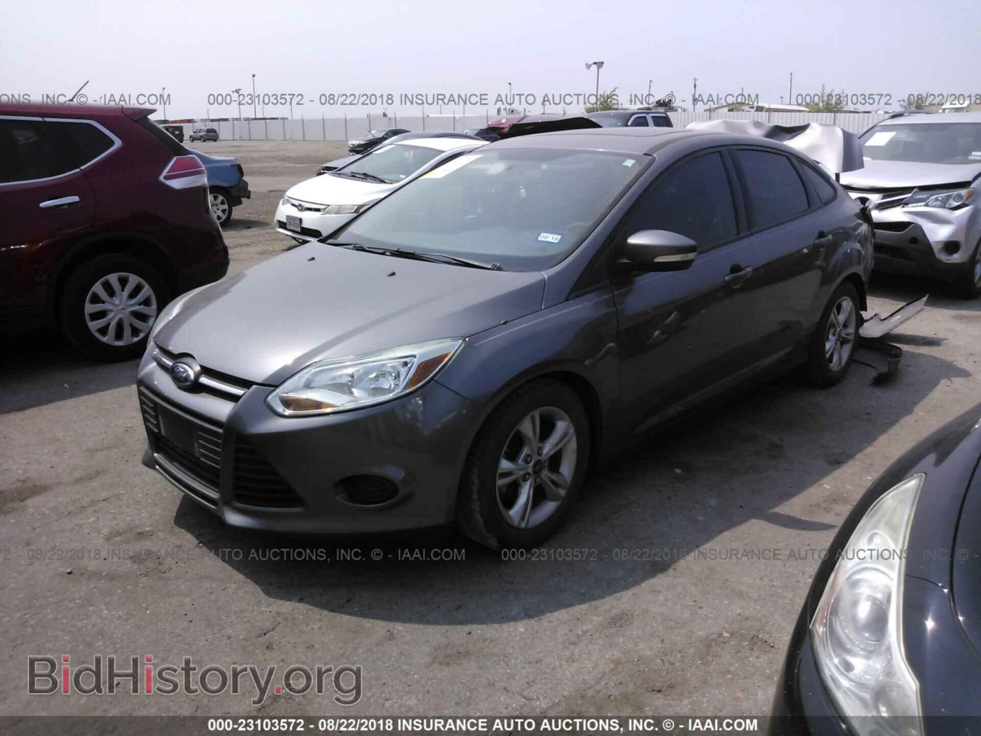 2014 Ford Focus - VIN: 1FADP3F21EL163419 - Фото 2