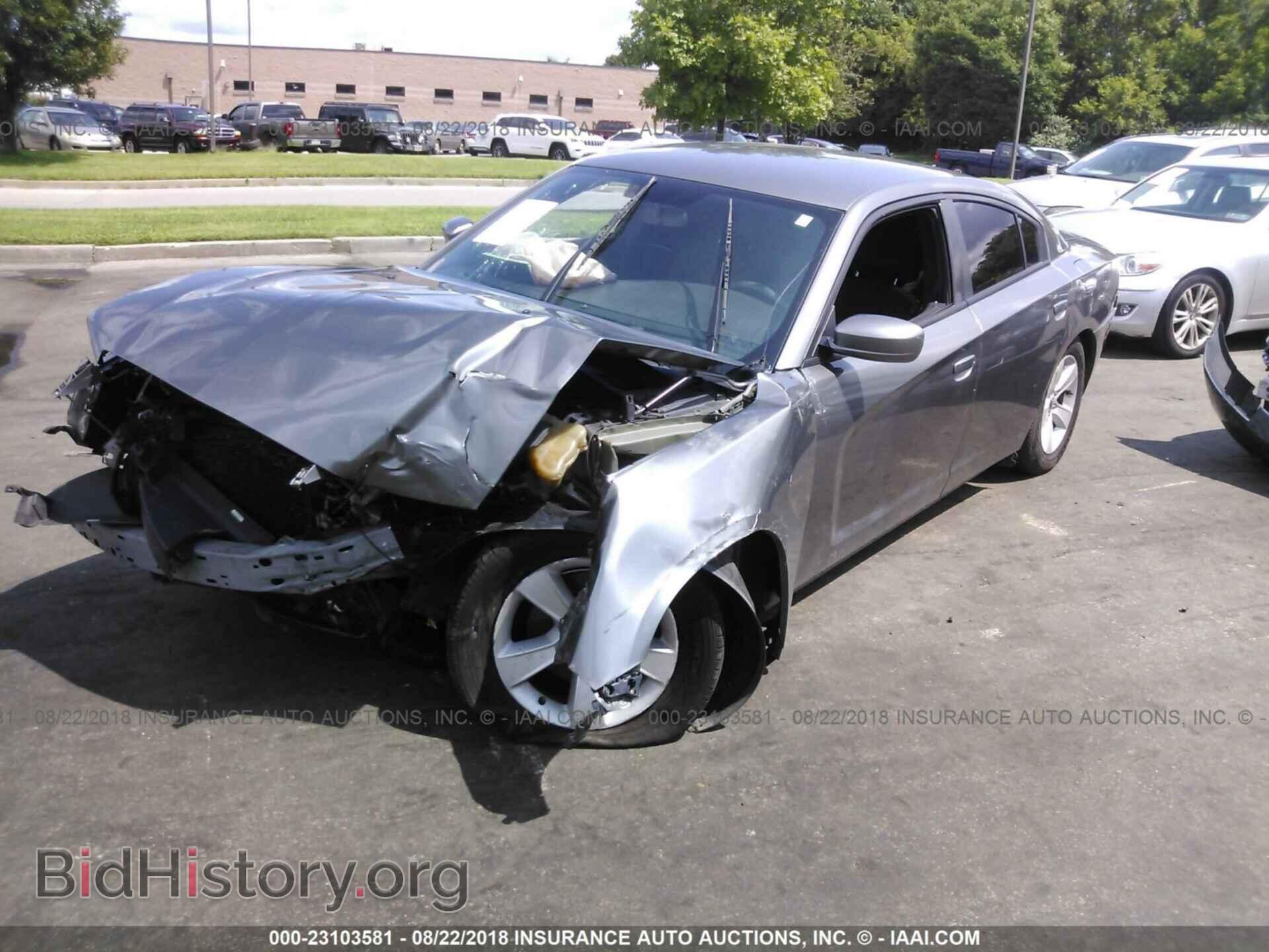 2011 Dodge Charger - VIN: 2B3CL3CG3BH607475 - Фото 2
