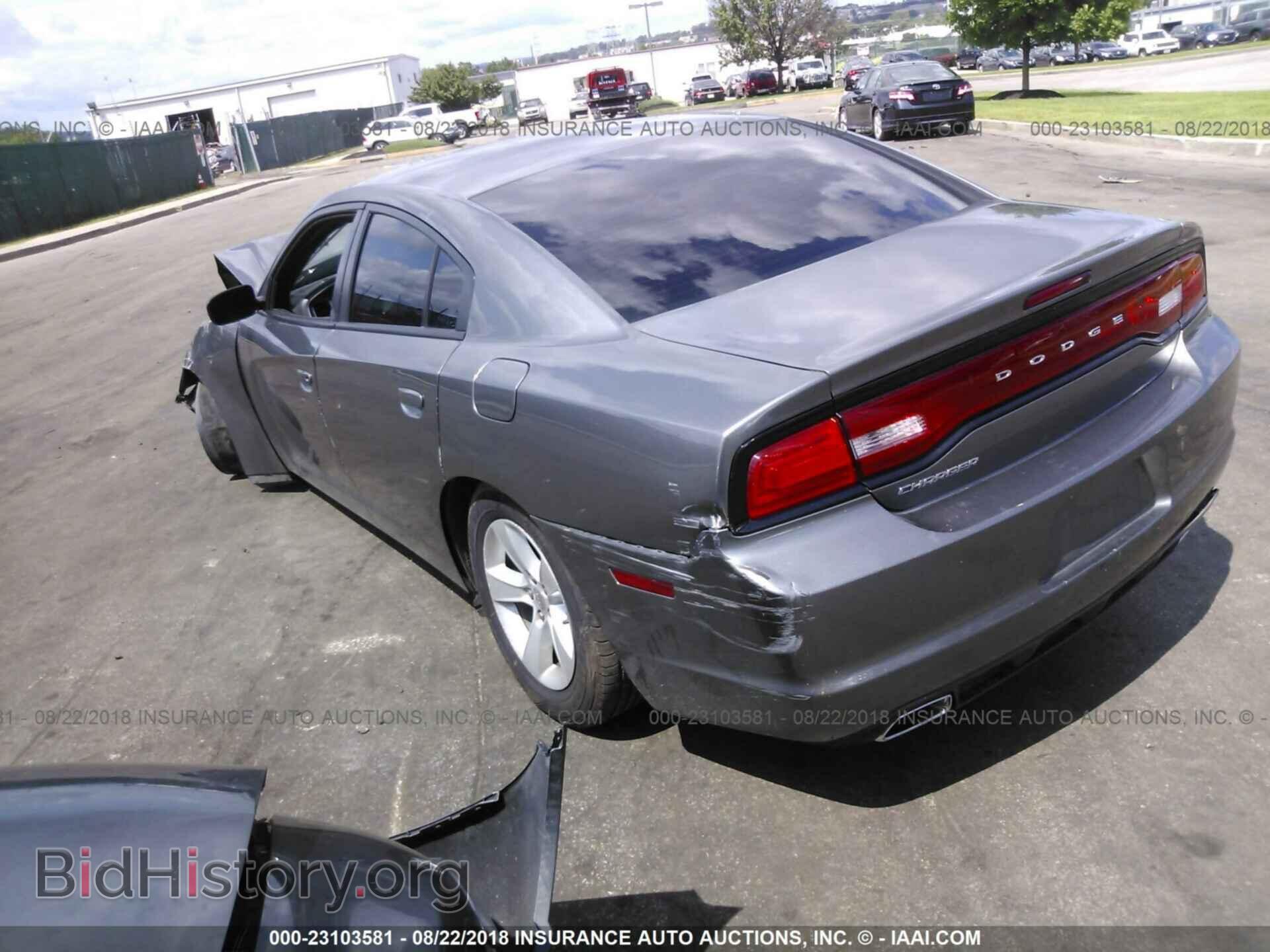 2011 Dodge Charger - VIN: 2B3CL3CG3BH607475 - Фото 3