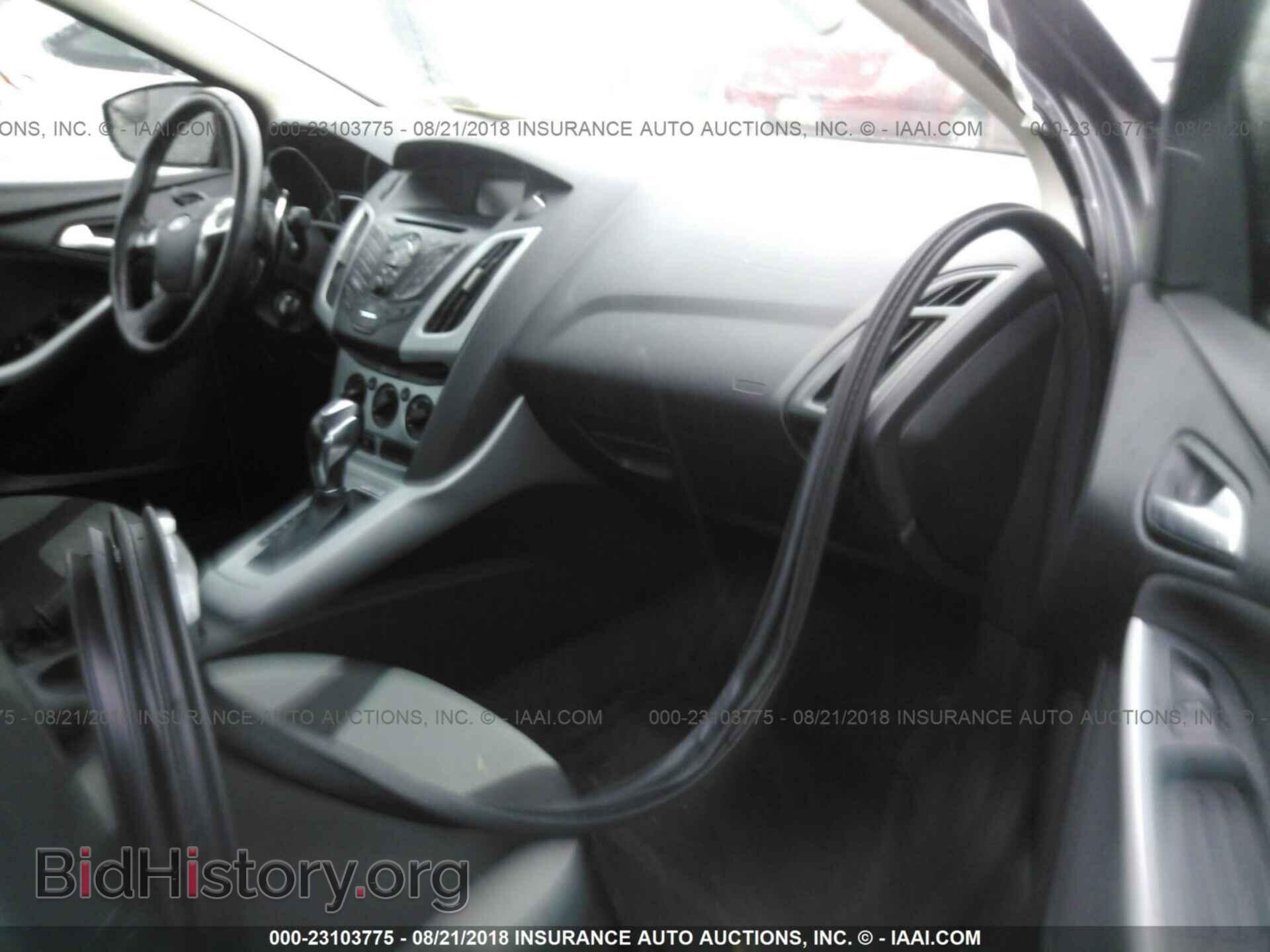 2012 Ford Focus - VIN: 1FAHP3F23CL380789 - Фото 5