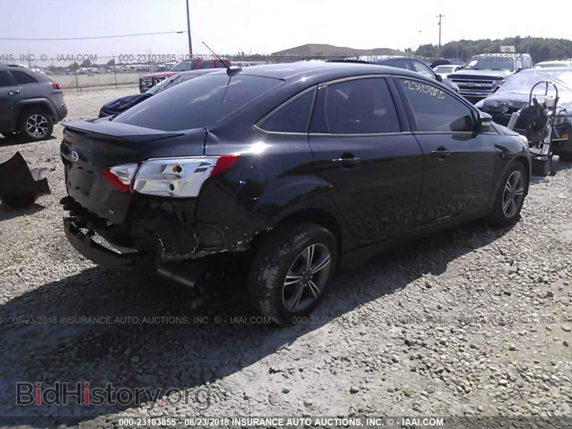 2012 Ford Focus - VIN: 1FAHP3F25CL323459 - Photo 4