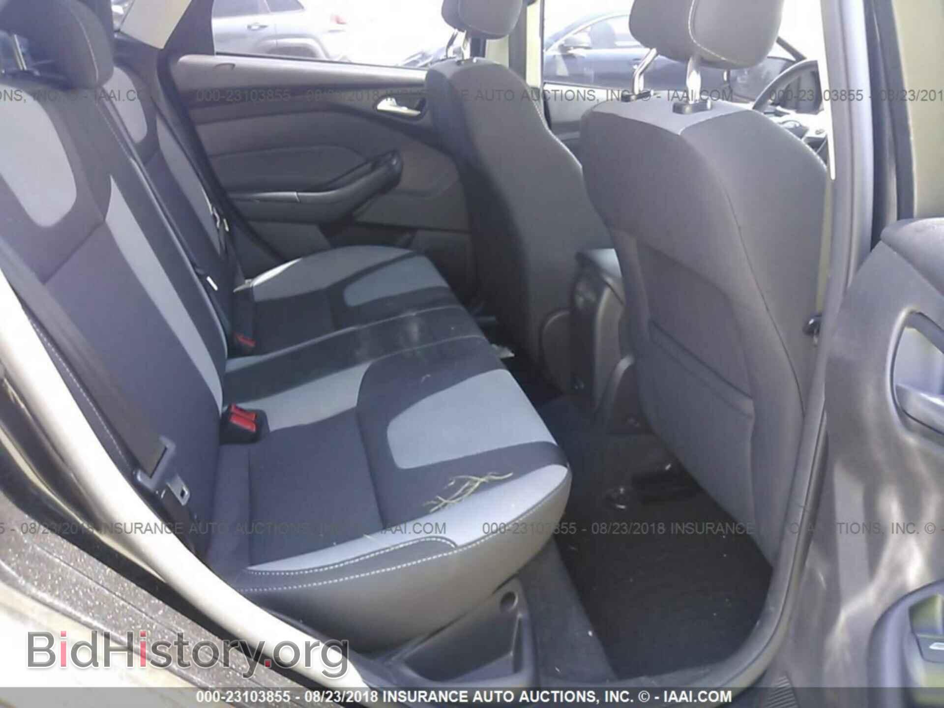 2012 Ford Focus - VIN: 1FAHP3F25CL323459 - Photo 8
