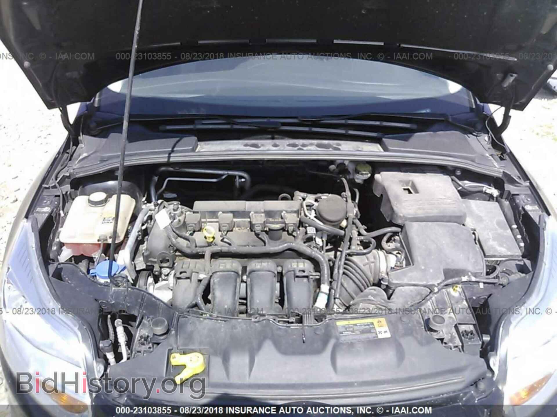2012 Ford Focus - VIN: 1FAHP3F25CL323459 - Photo 10