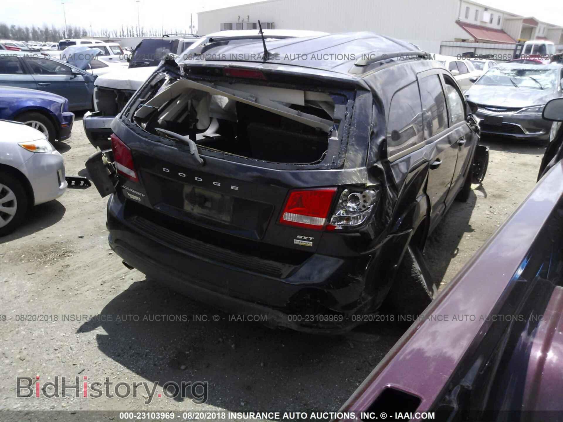2014 Dodge Journey - VIN: 3C4PDCBG8ET126812 - Фото 4