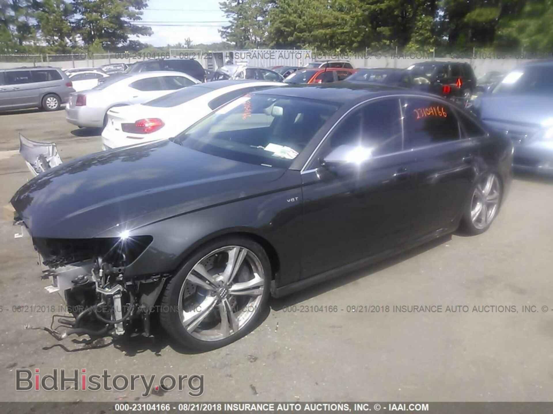 2013 Audi S6 - VIN: WAUF2BFC2DN048560 - Photo 2