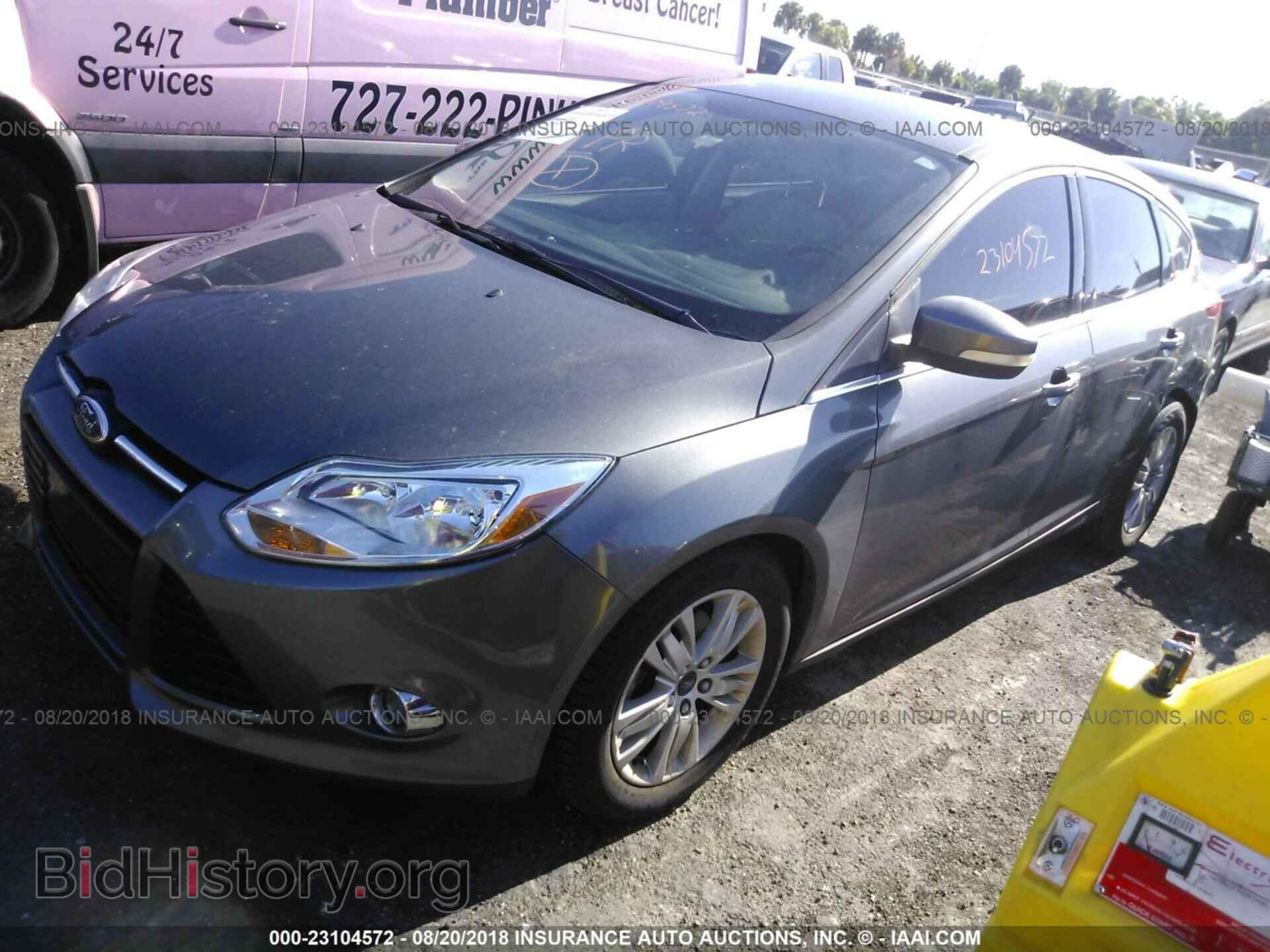 2012 Ford Focus - VIN: 1FAHP3M20CL377934 - Photo 2