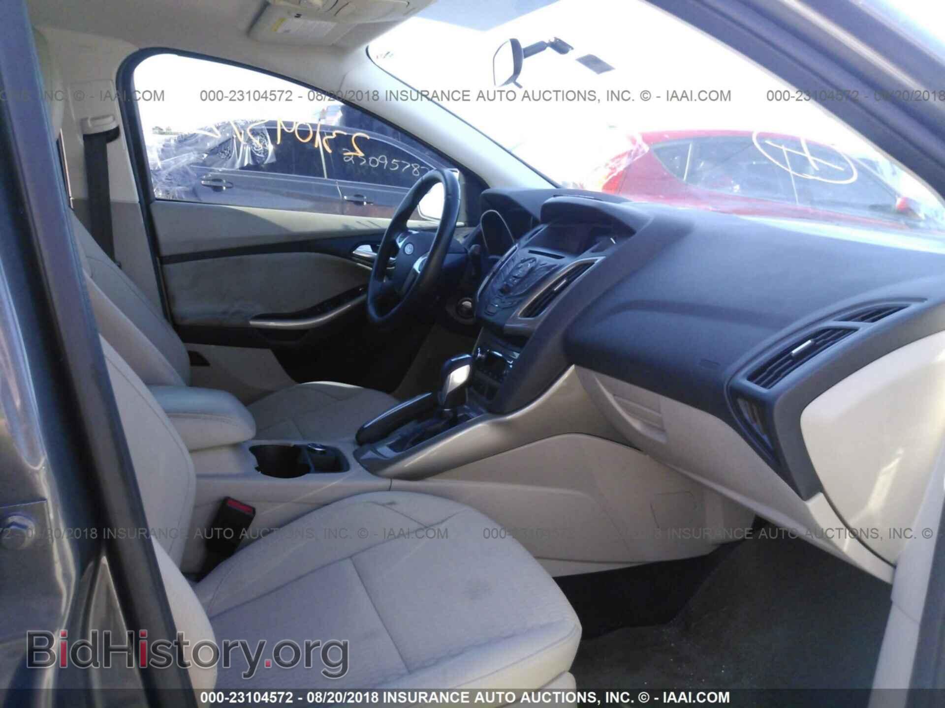 2012 Ford Focus - VIN: 1FAHP3M20CL377934 - Photo 5