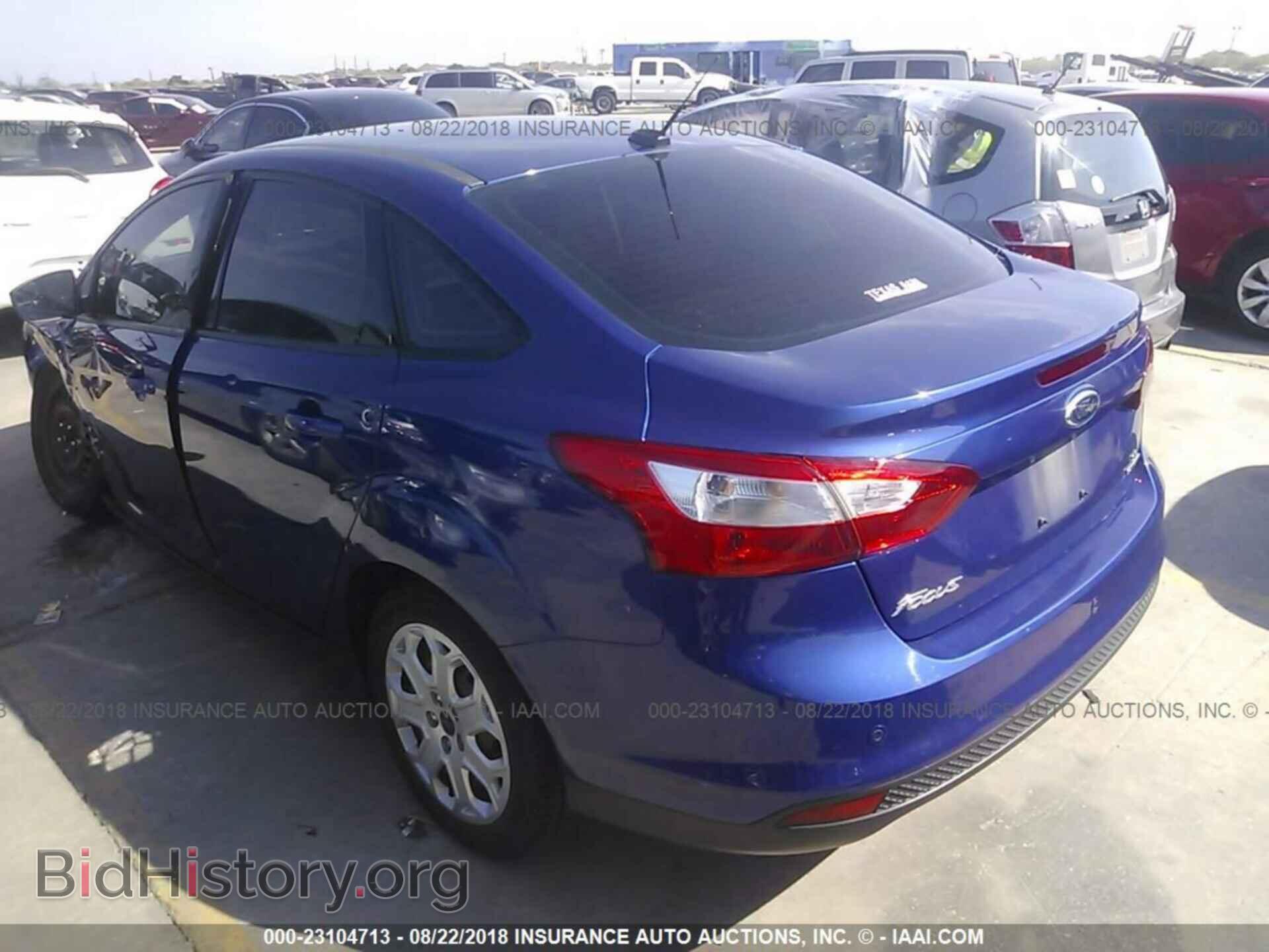 2012 Ford Focus - VIN: 1FAHP3F2XCL476015 - Photo 3
