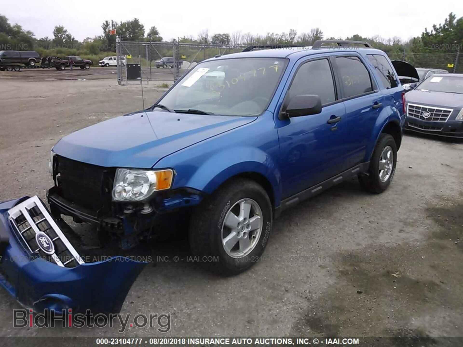 2012 Ford Escape - VIN: 1FMCU9D70CKA04468 - Photo 2