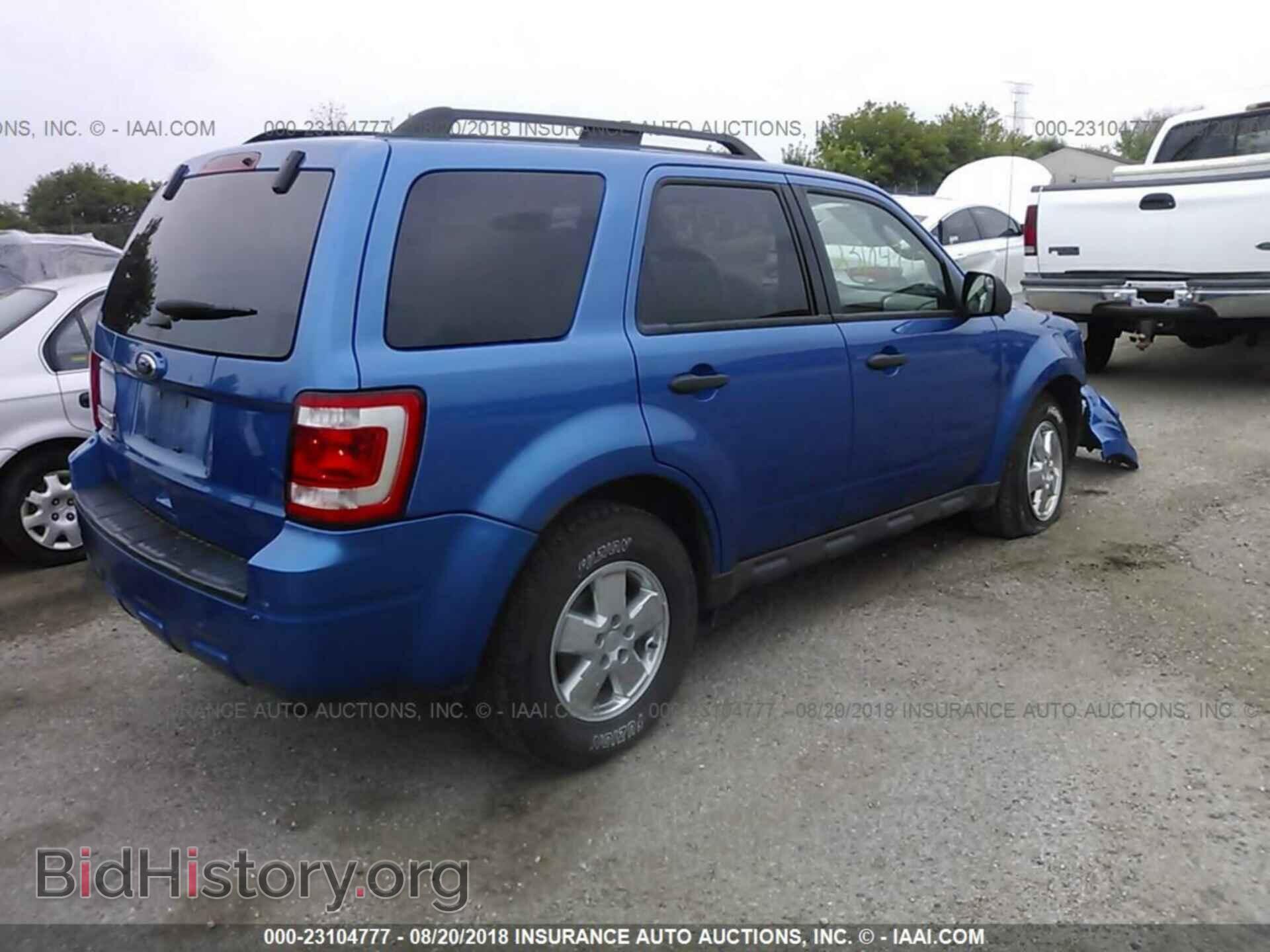 2012 Ford Escape - VIN: 1FMCU9D70CKA04468 - Photo 4
