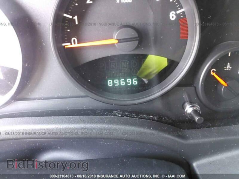 2011 Jeep COMPASS (VIN 1J4NF1FB0BD226323) — photo 7 of 10