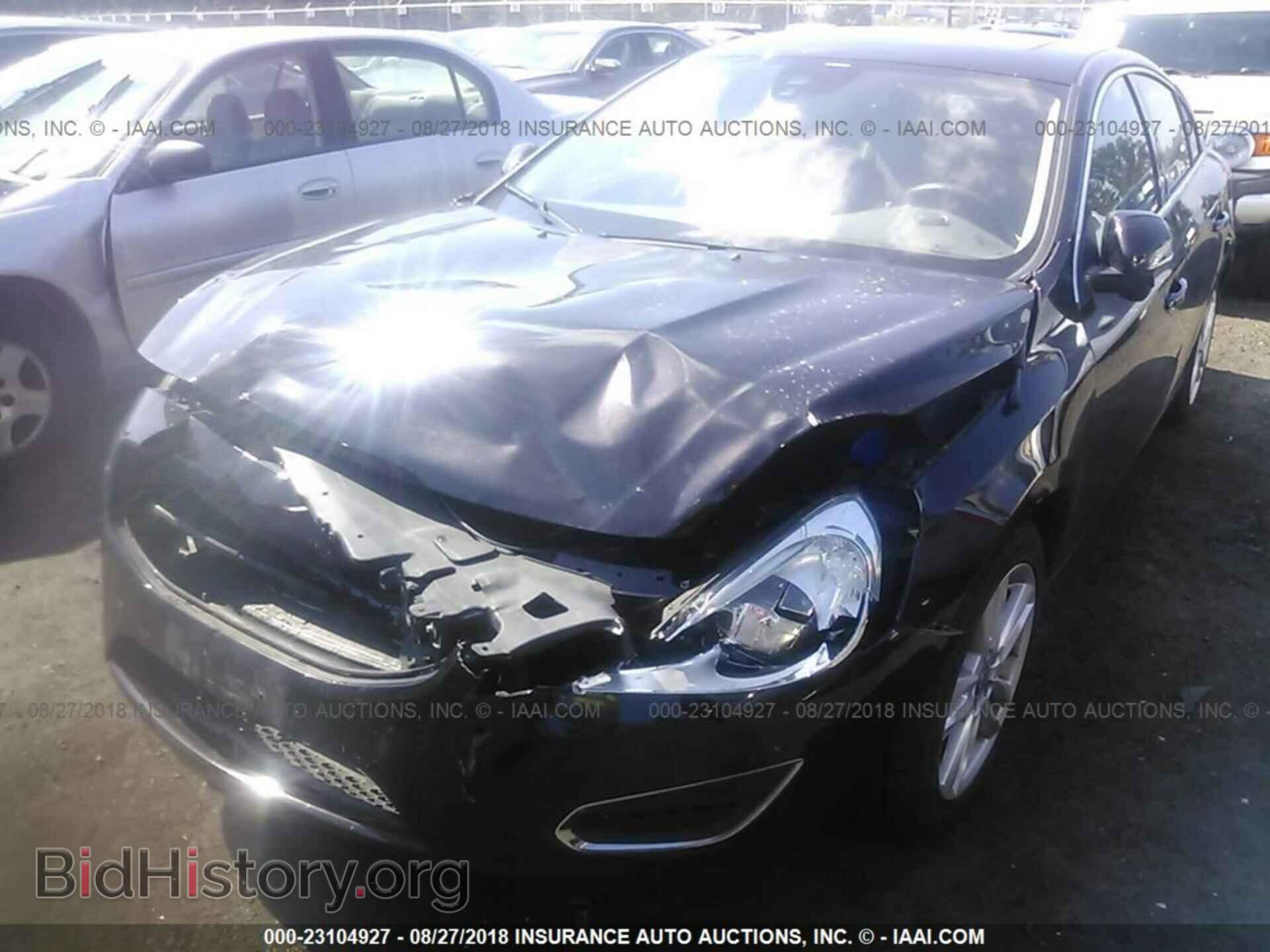 2013 Volvo S60 - VIN: YV1612FH0D2185672 - Фото 2