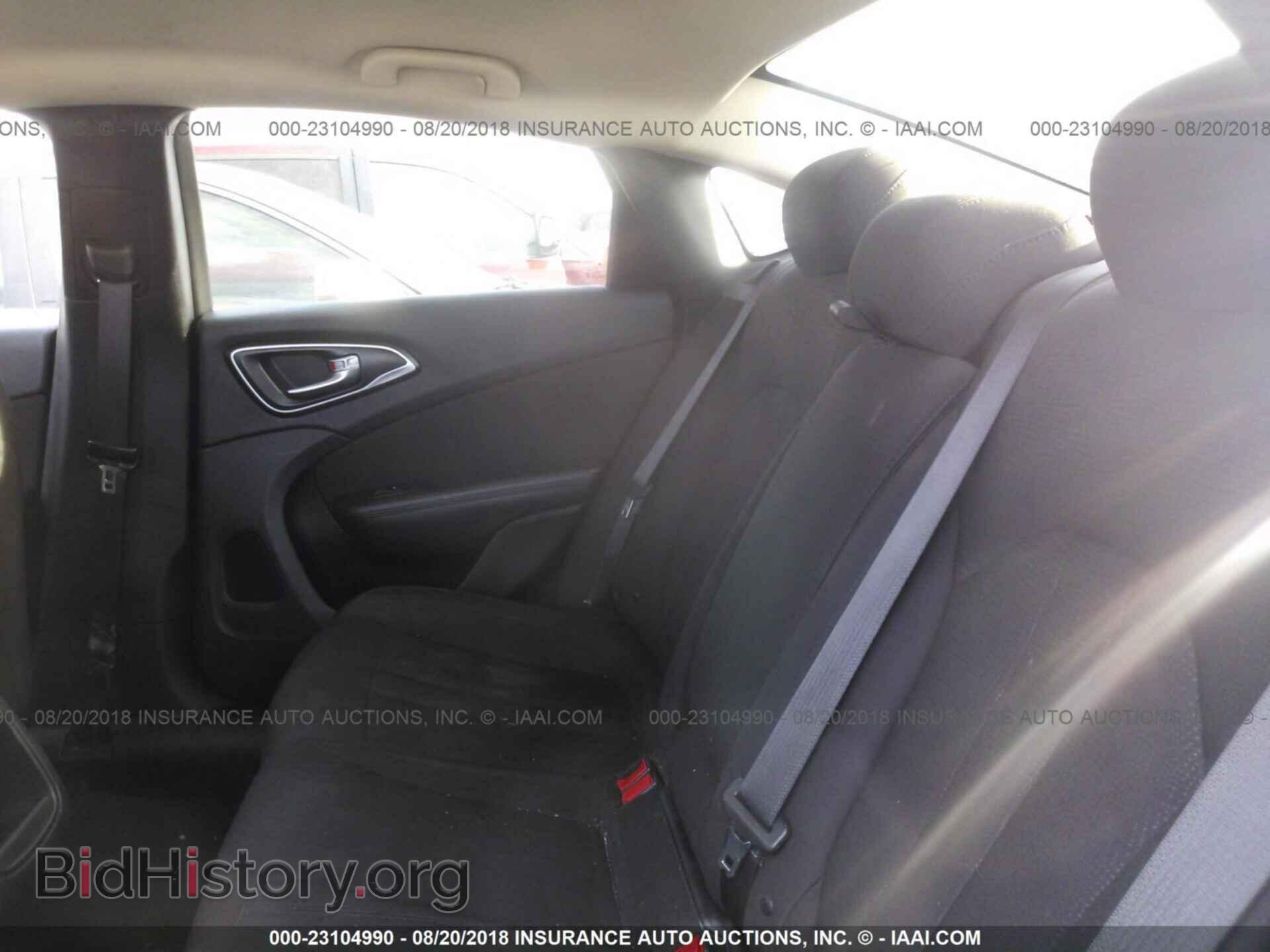 2015 Chrysler 200 - VIN: 1C3CCCAB3FN690476 - Photo 8