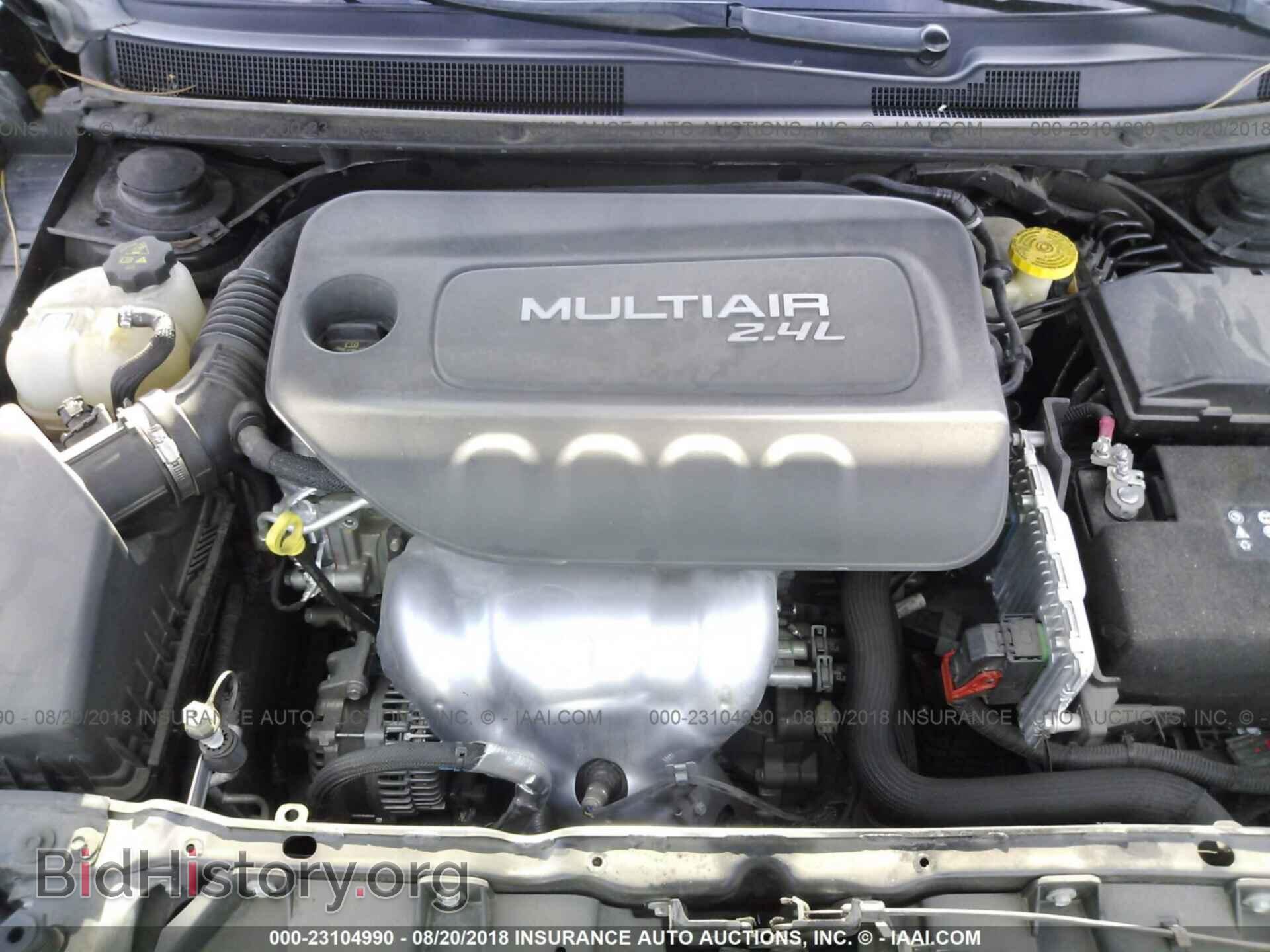 2015 Chrysler 200 - VIN: 1C3CCCAB3FN690476 - Photo 10
