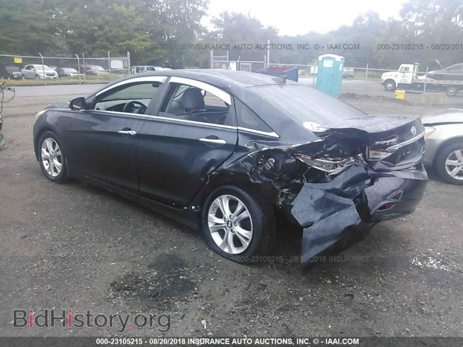 2012 Hyundai Sonata - VIN: 5NPEC4ACXCH463901 - Photo 3