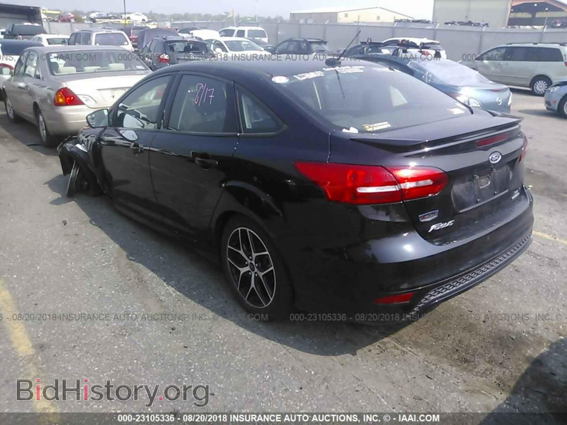 2016 Ford Focus - VIN: 1FADP3F26GL391581 - Фото 3