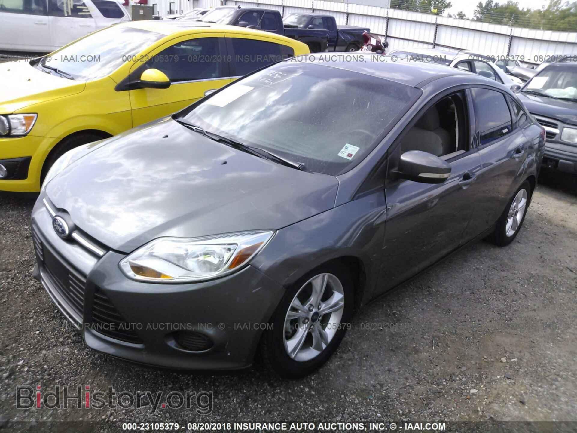 2013 Ford Focus - VIN: 1FADP3F24DL352046 - Photo 2