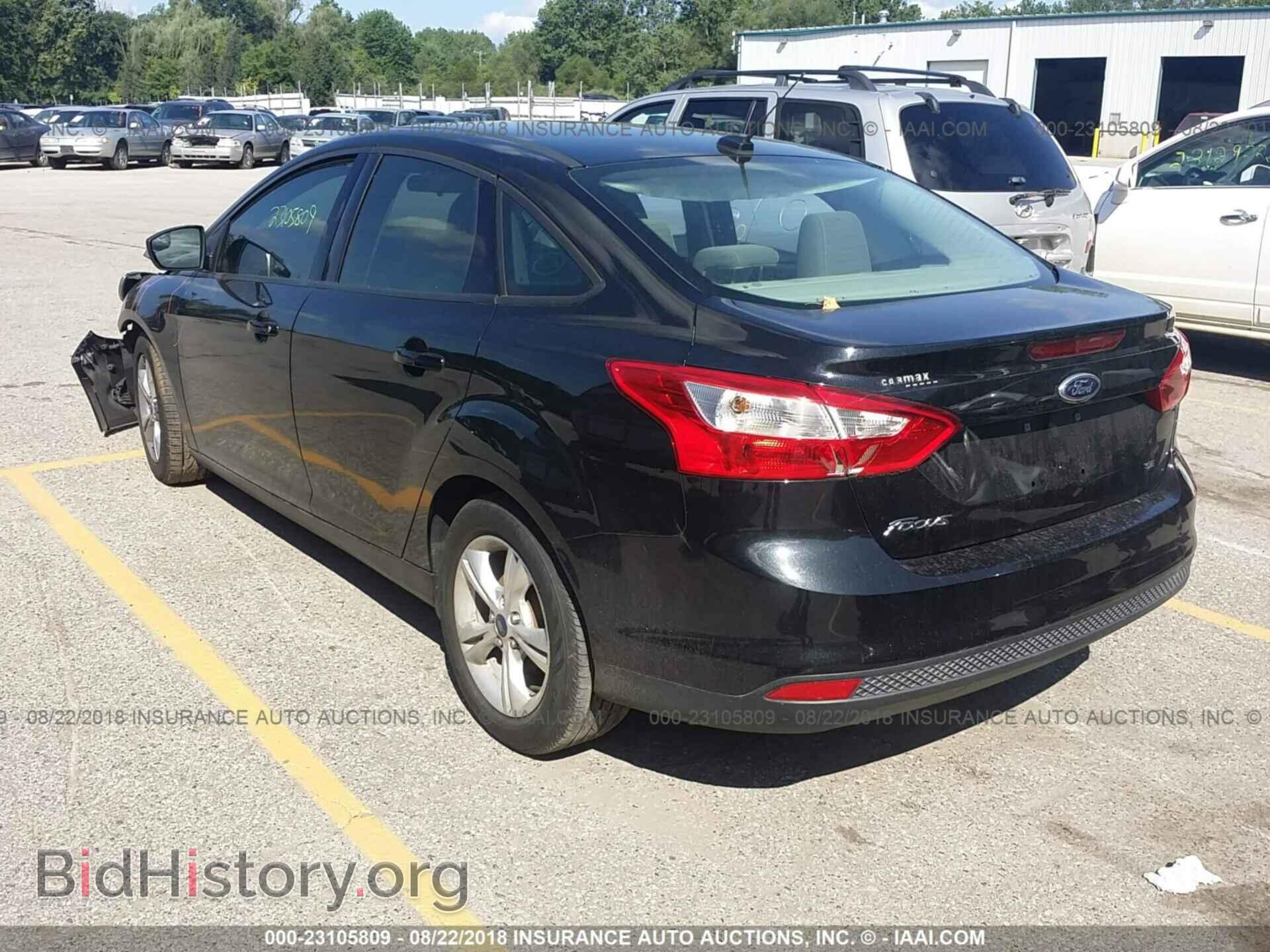 2014 Ford Focus - VIN: 1FADP3F21EL292745 - Photo 3