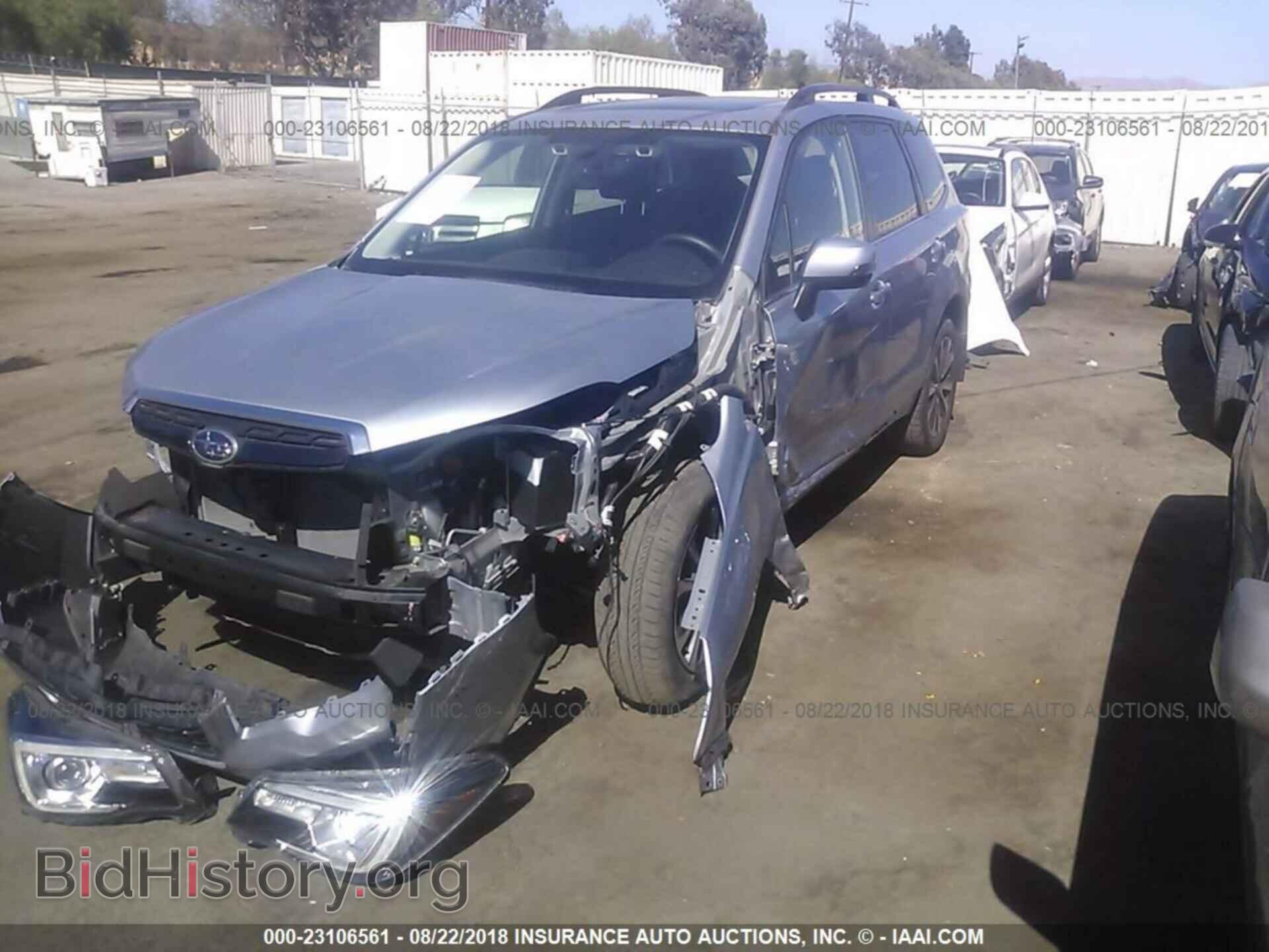 2017 Subaru Forester - VIN: JF2SJGWC2HH486809 - Фото 2