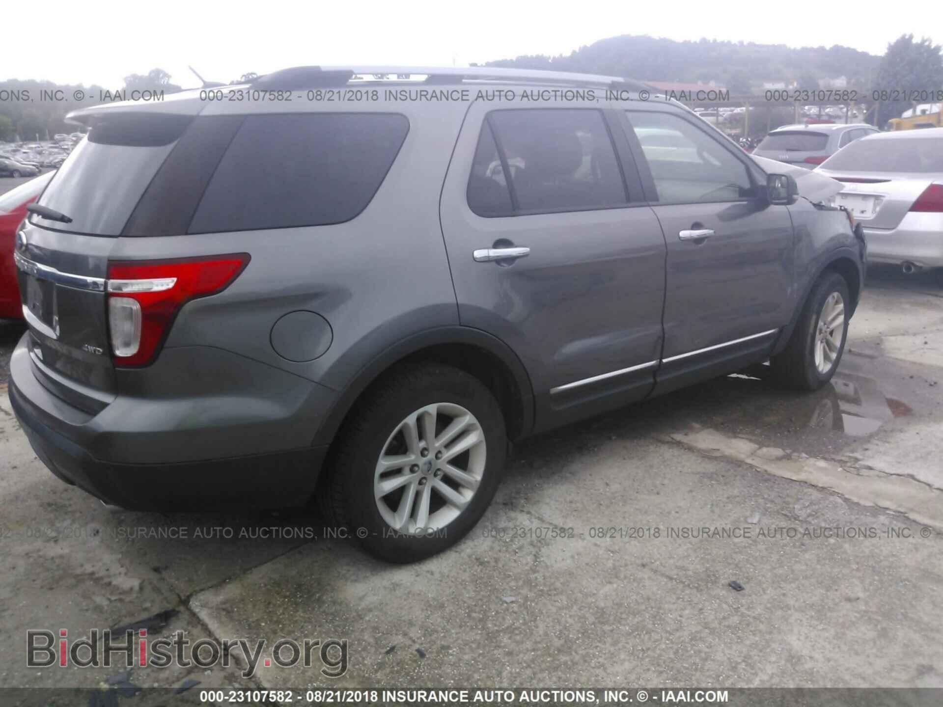 2011 Ford Explorer - VIN: 1FMHK8D83BGA33429 - Фото 4